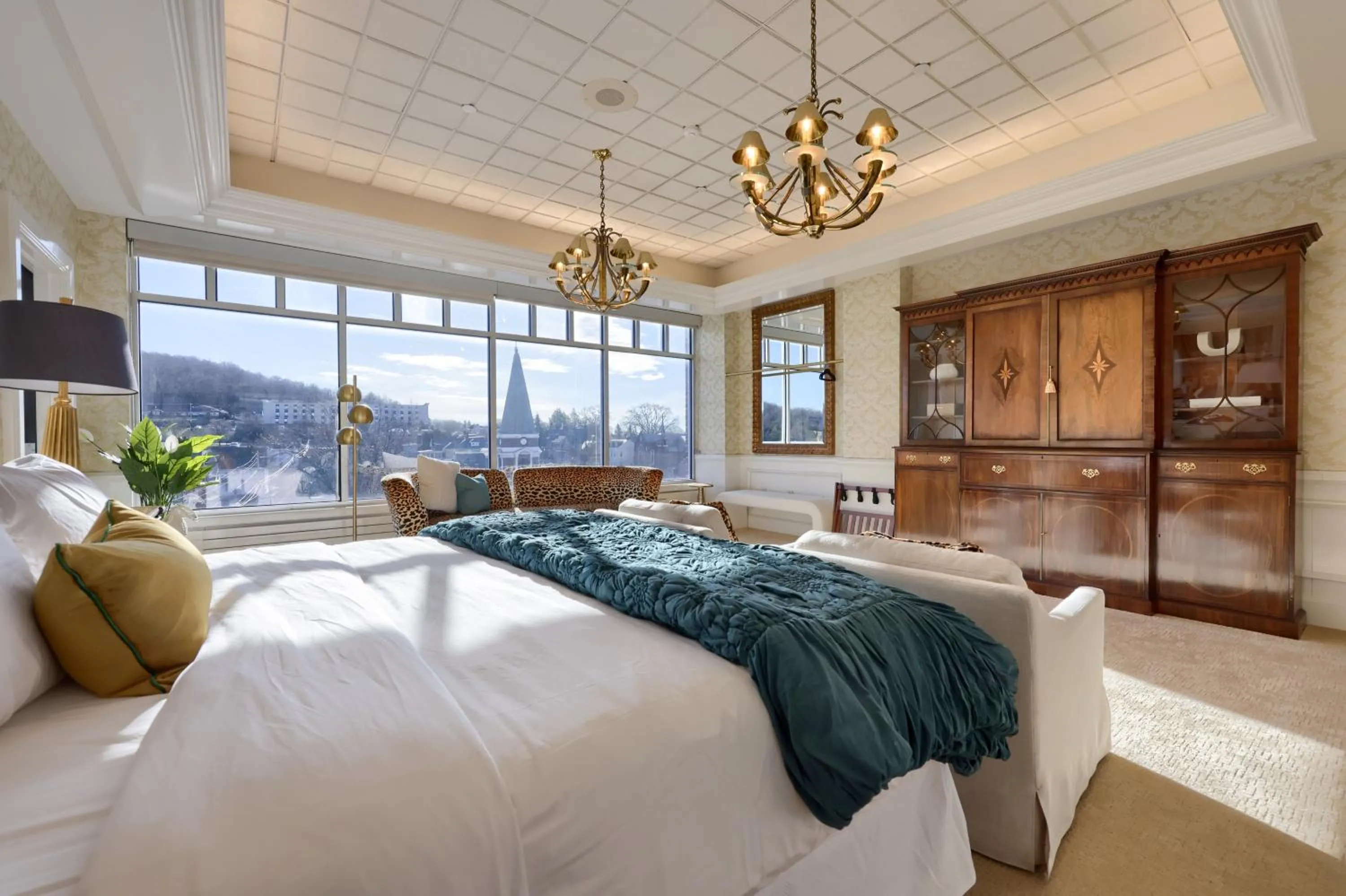 Photo of the whole room, Bed in The Executive Suites and Events