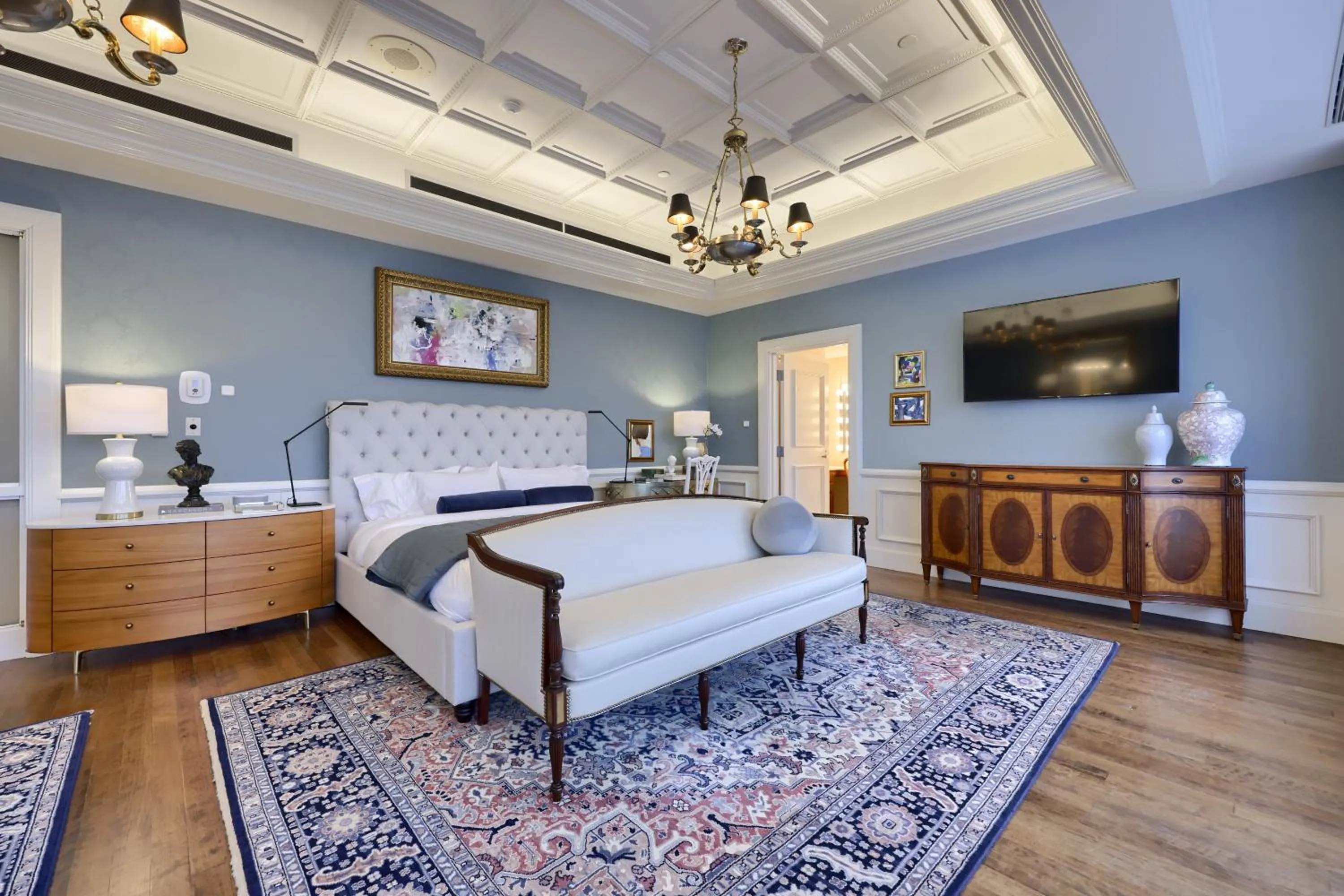 Bed in The Executive Suites and Events