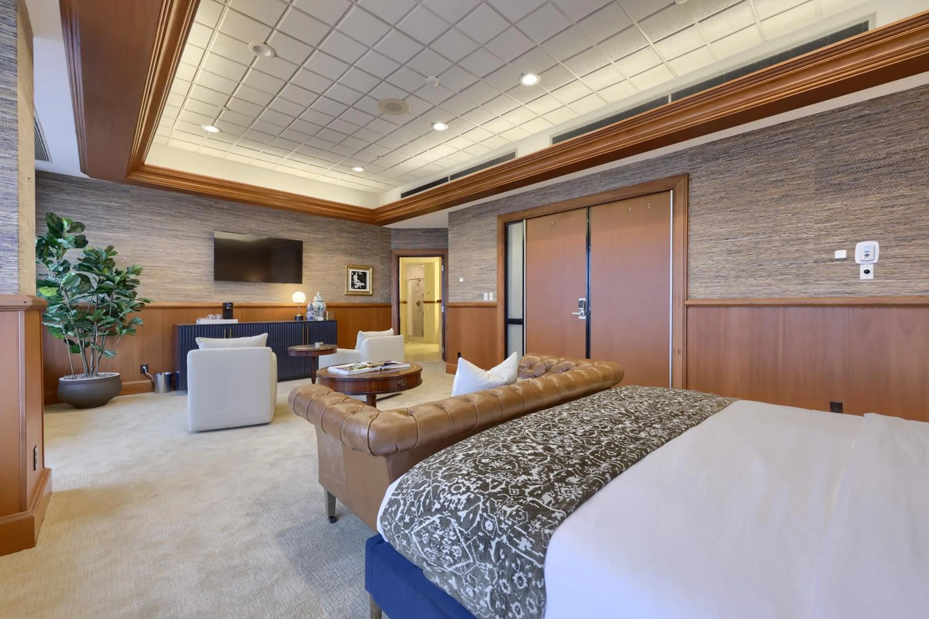 TV and multimedia, Bed in The Executive Suites and Events