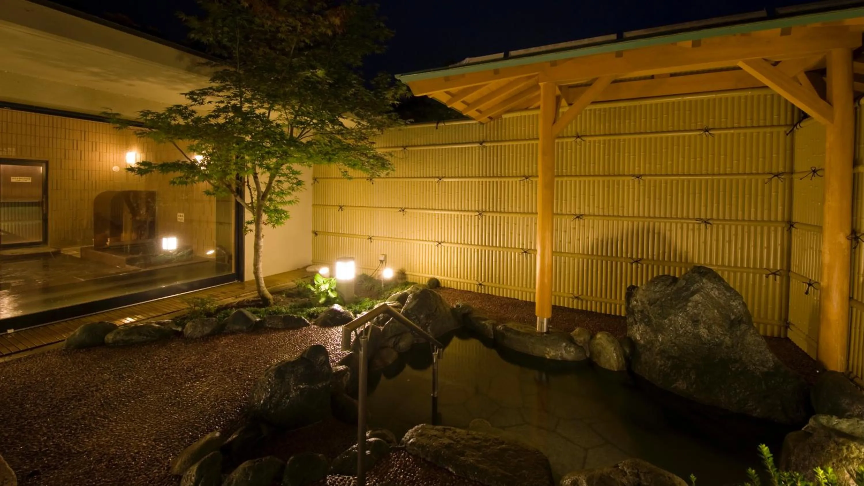Night in Mt Fuji View and Private Sauna Ryokan Shizuku