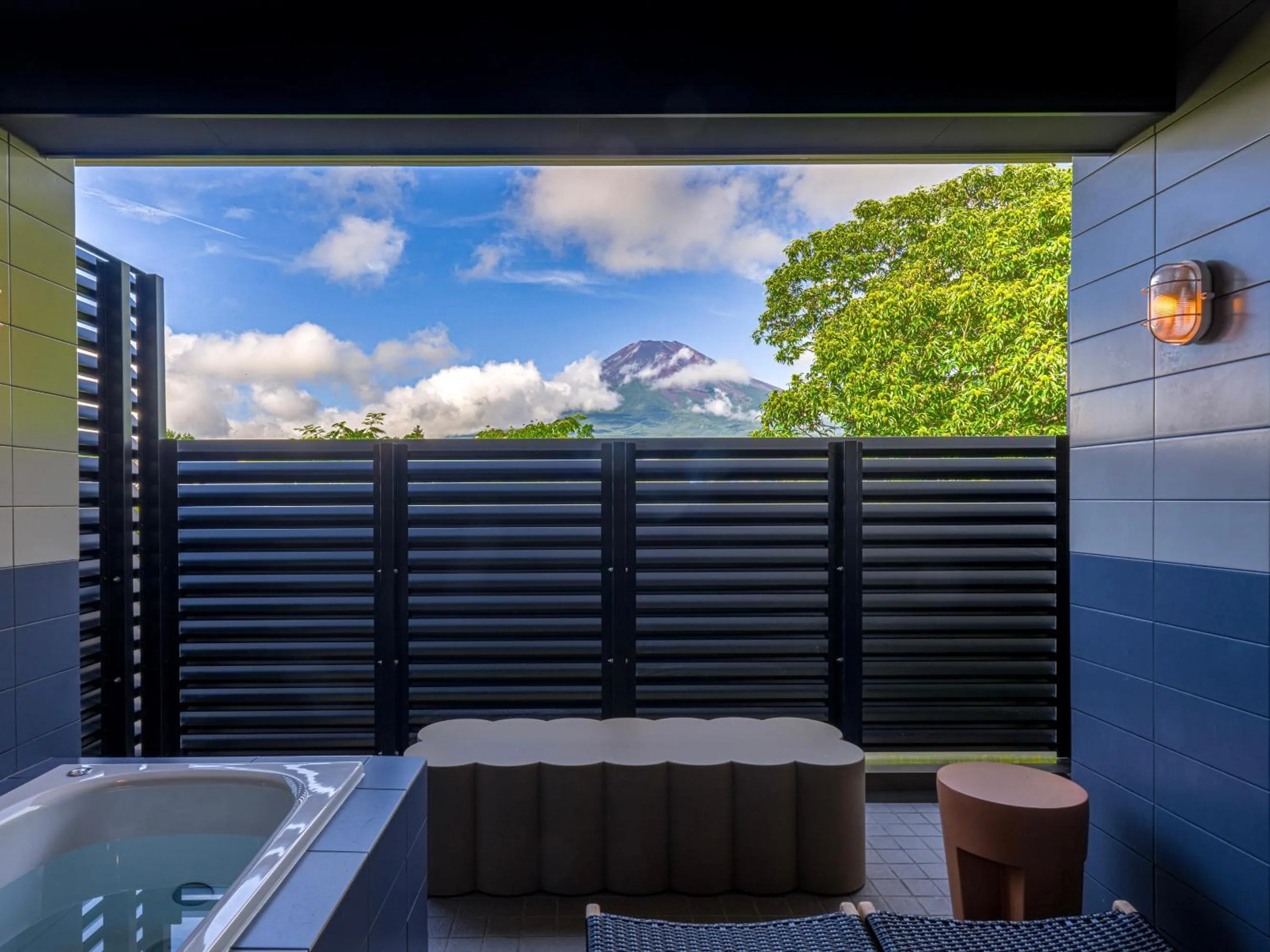 Balcony/Terrace in Mt Fuji View and Private Sauna Ryokan Shizuku