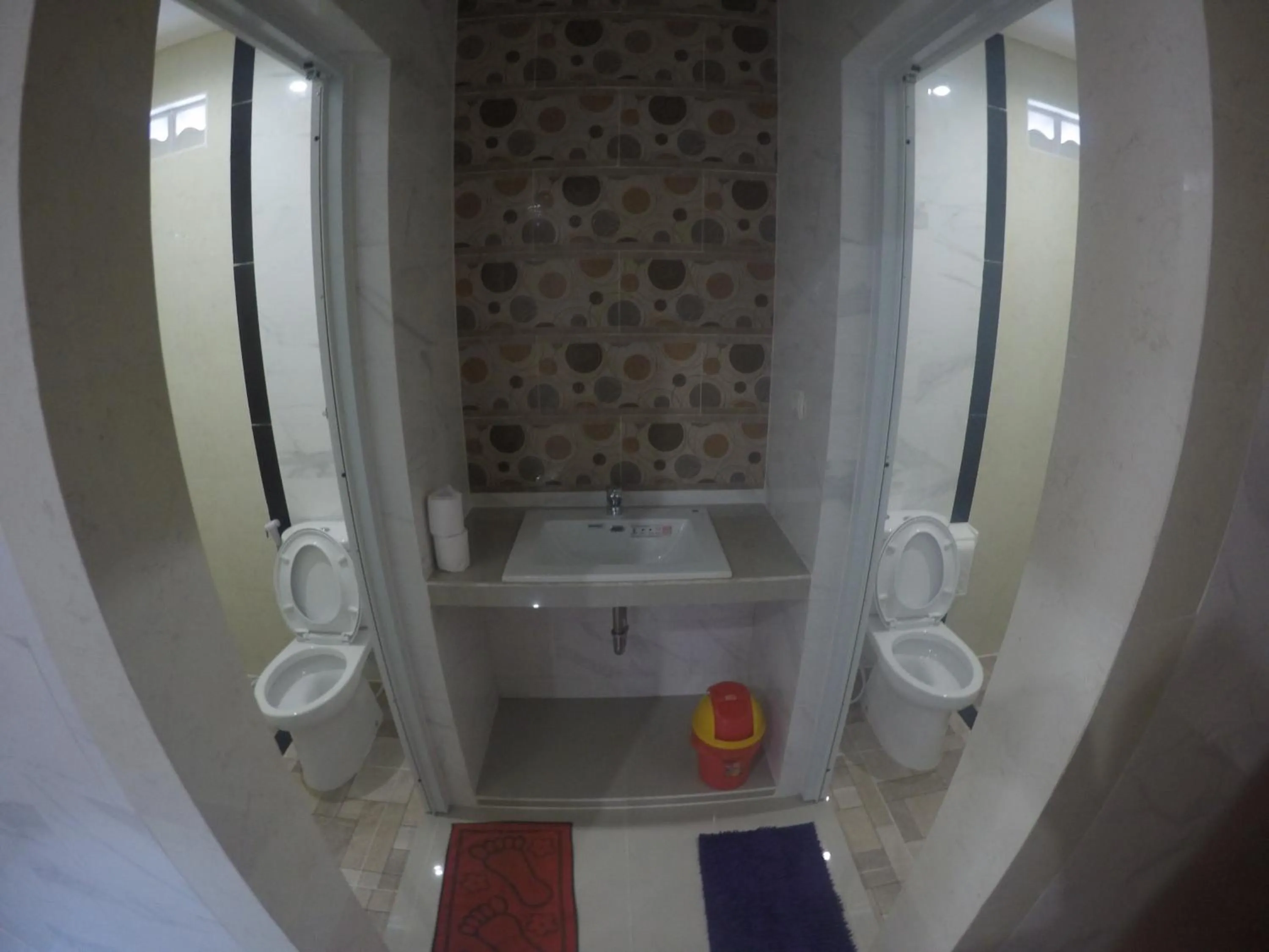 Shower in Jepun Segara Guest House