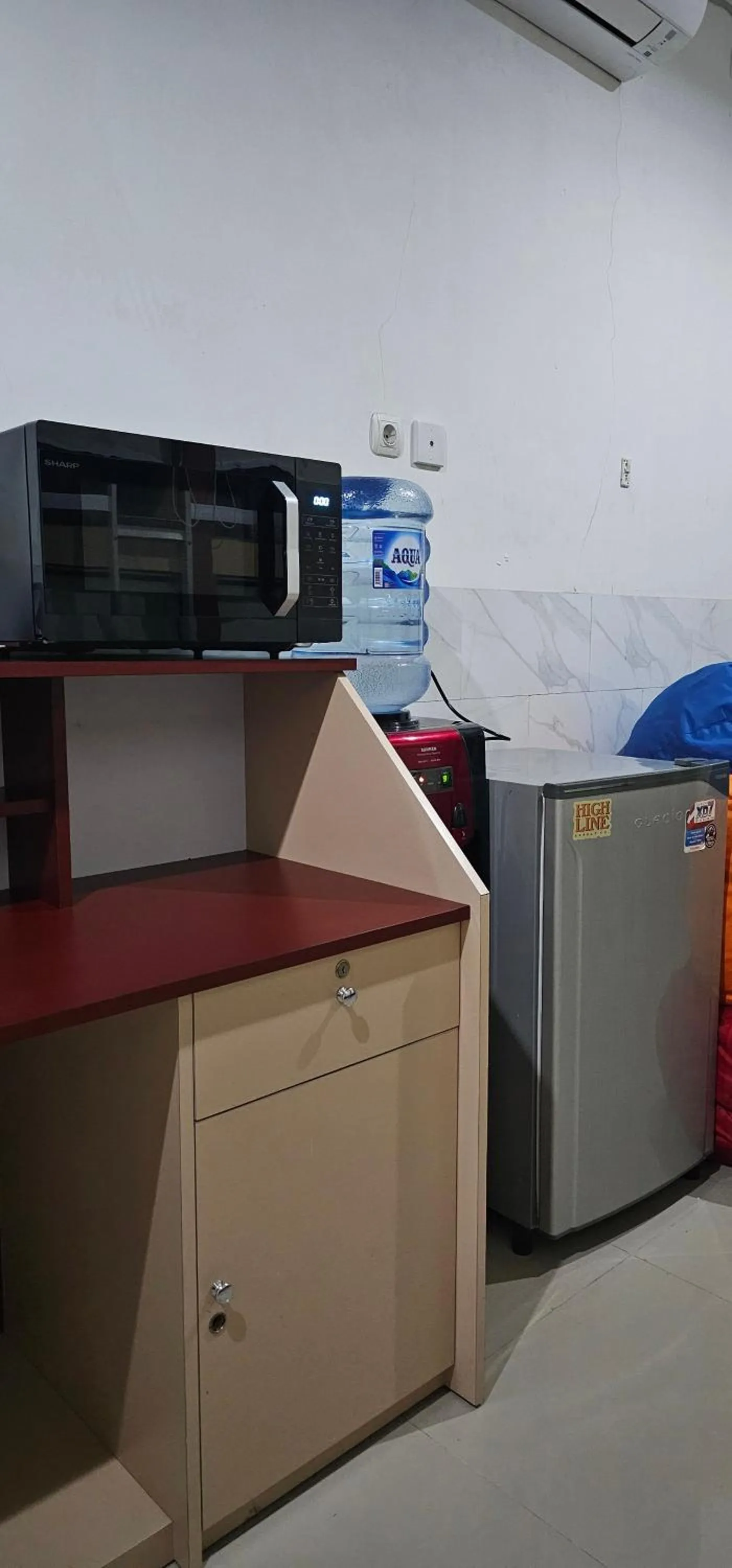 minibar in Jepun Segara Guest House