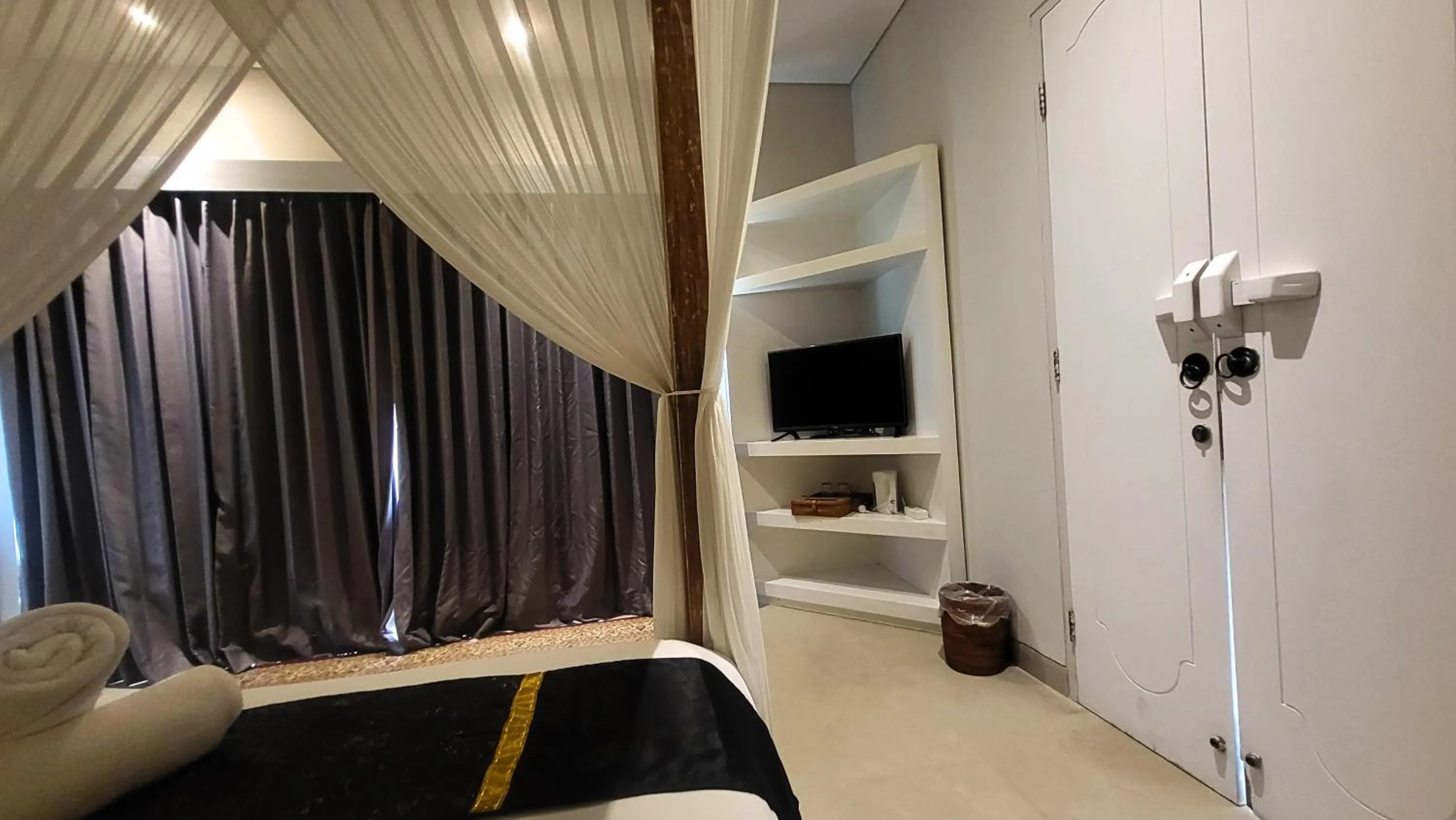 Bed in The Radian Villa