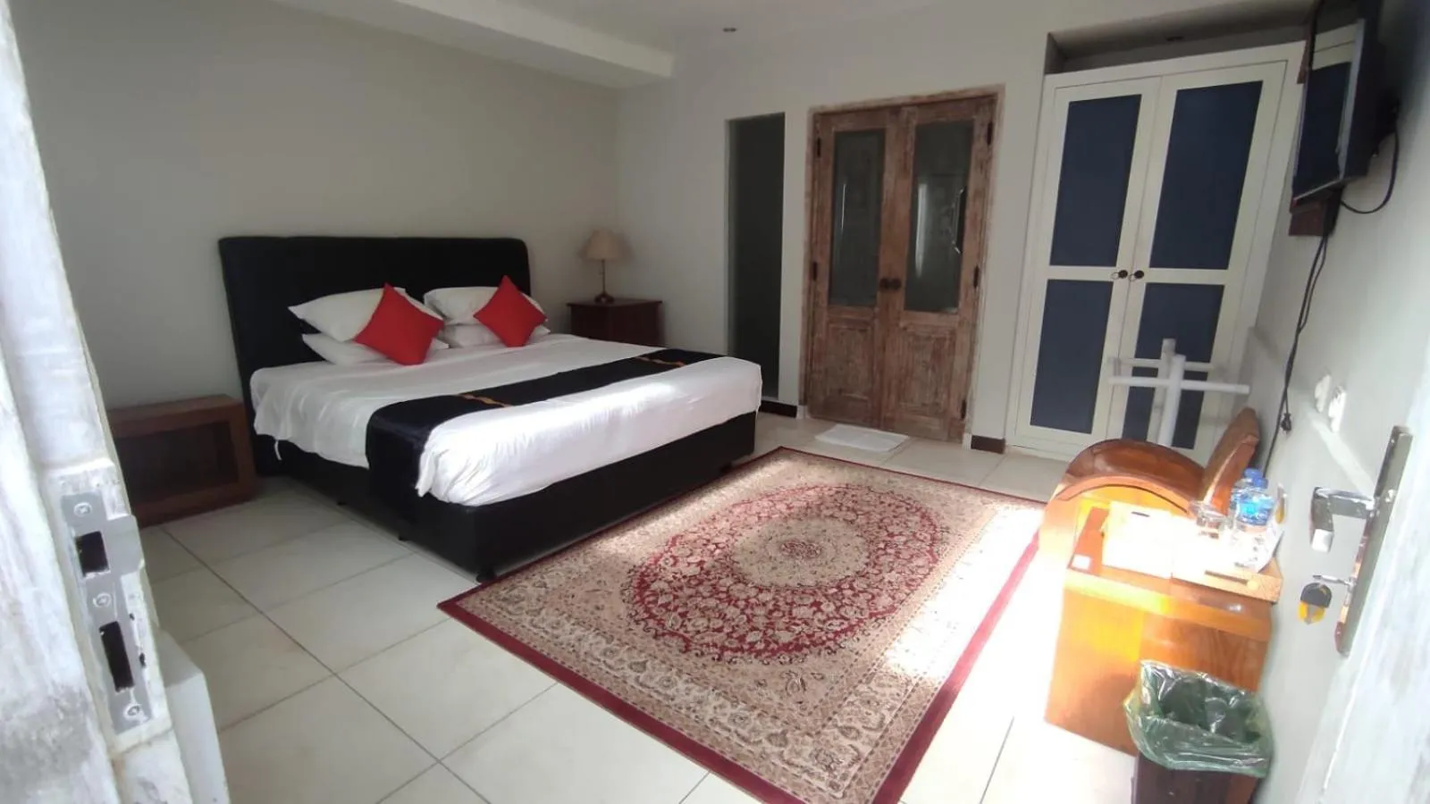 Bed in The Radian Villa