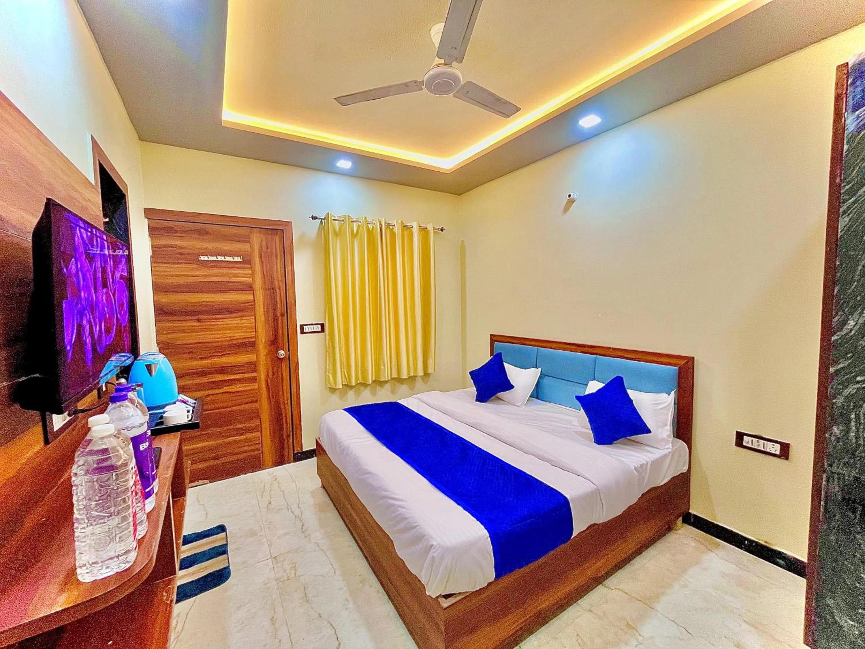 Hotel Agra YS Taj Hotel