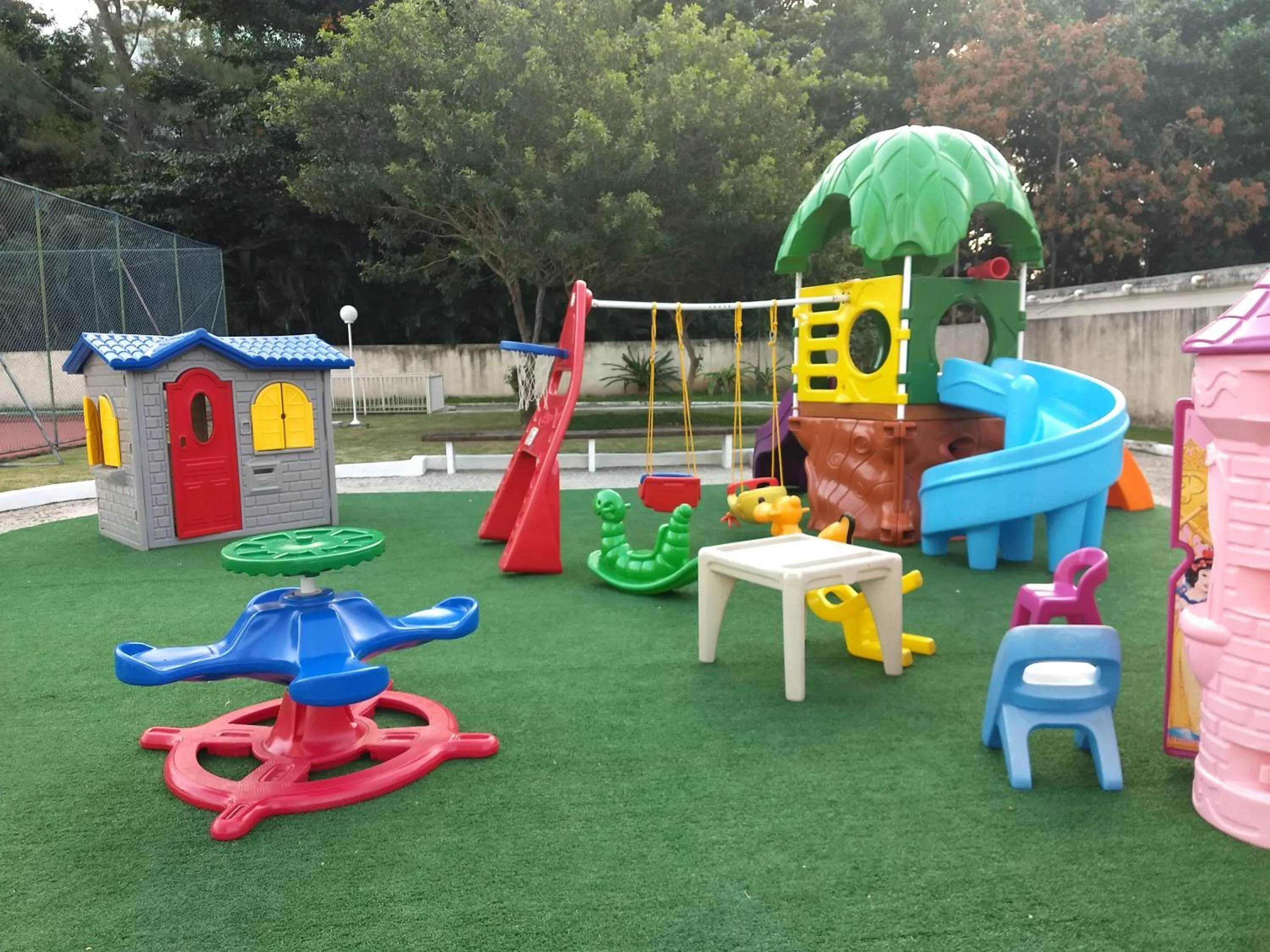 Children play ground in Residencial Portal da Barra
