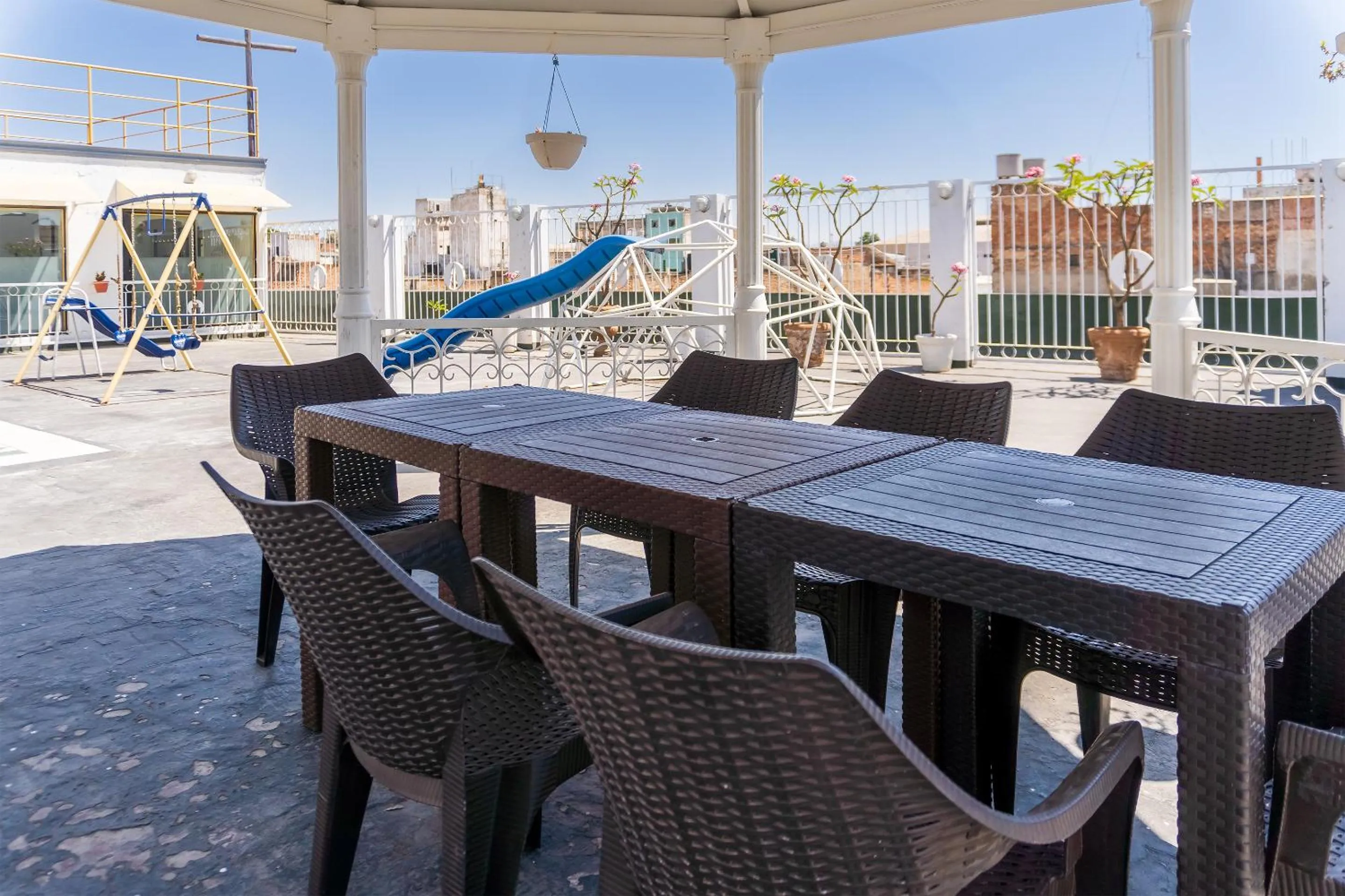 Children play ground in Capital O Nueva York, Guadalajara centro downtown