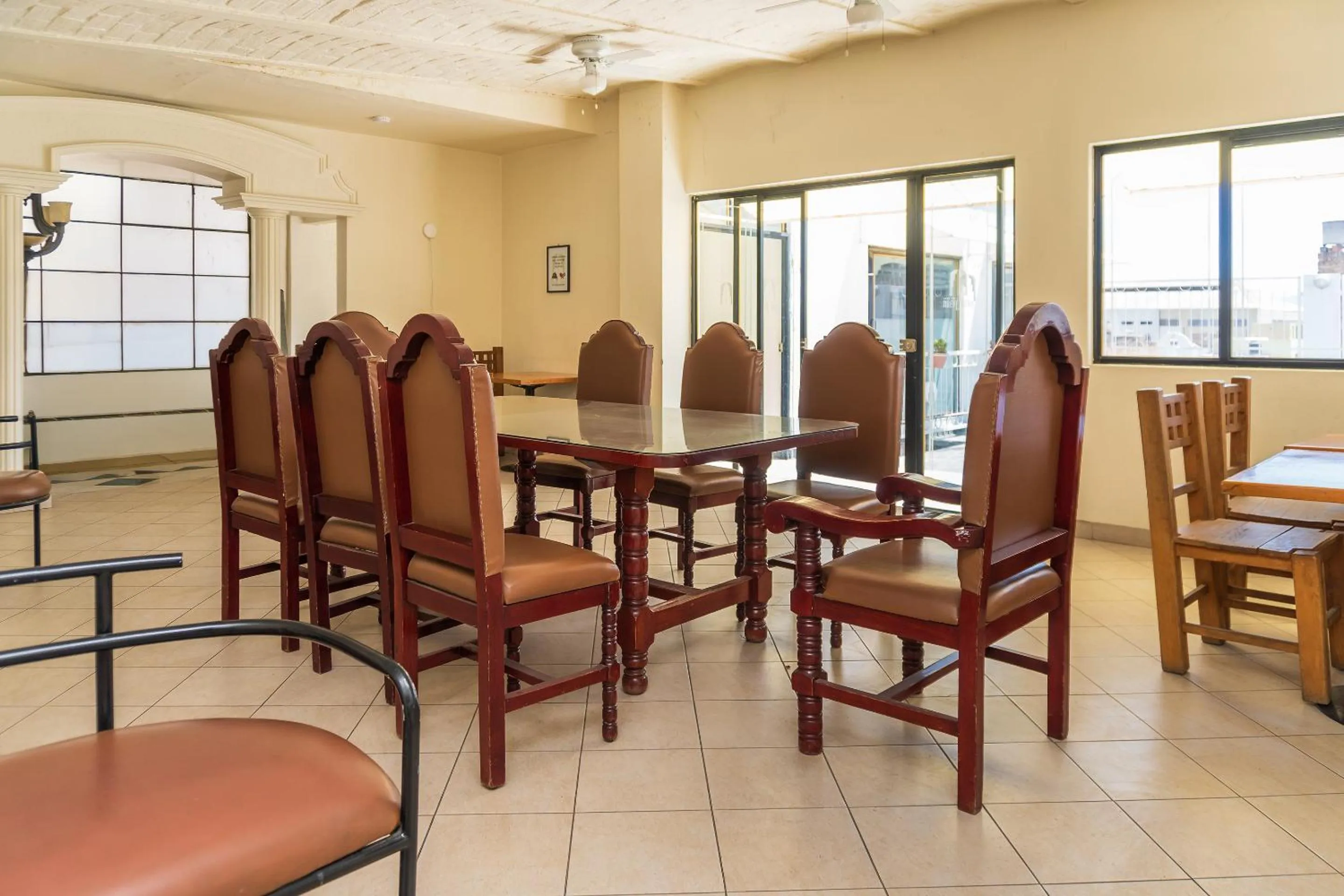 Business facilities in Capital O Nueva York, Guadalajara centro downtown