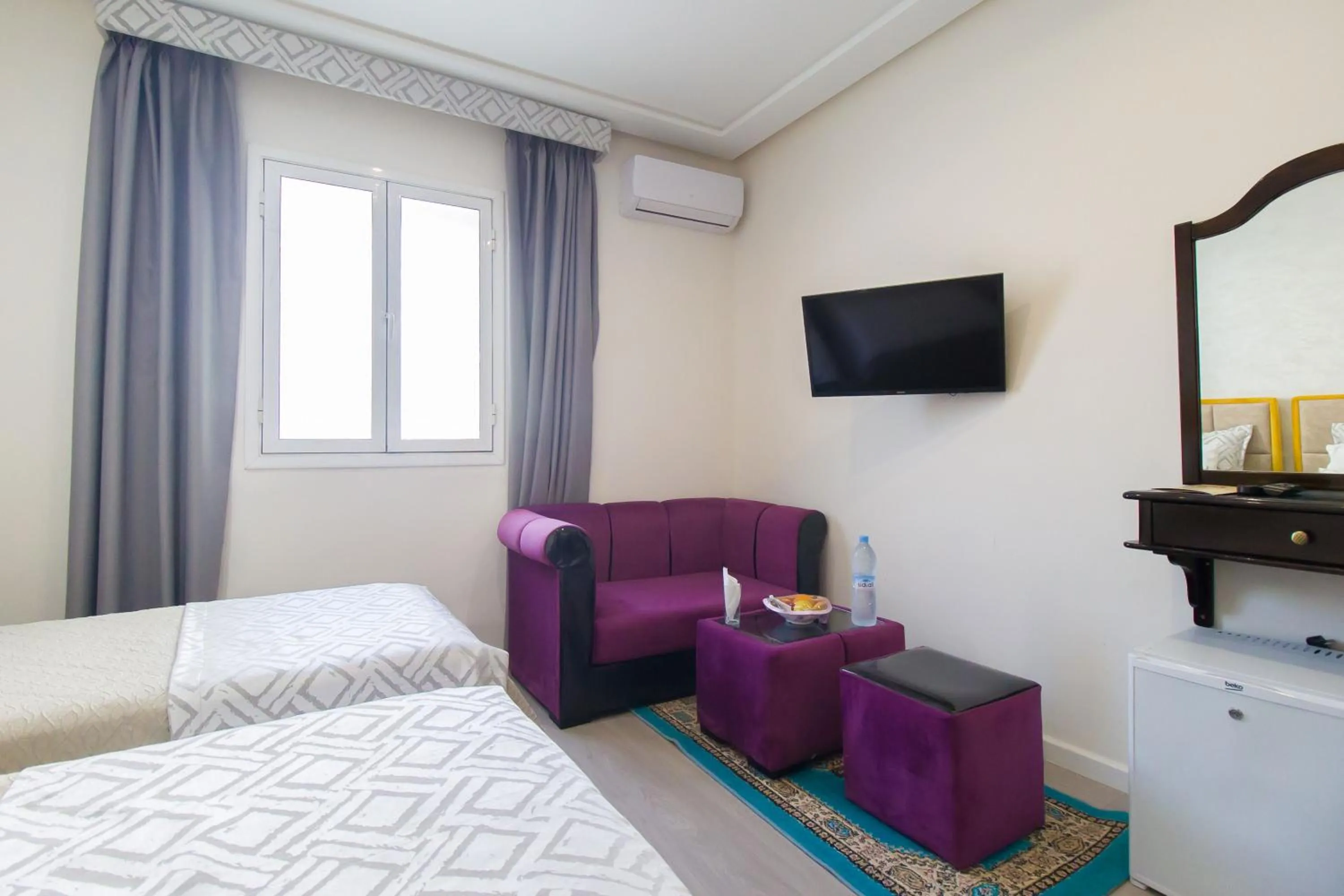 Photo of the whole room, Bed in Mamora Bay