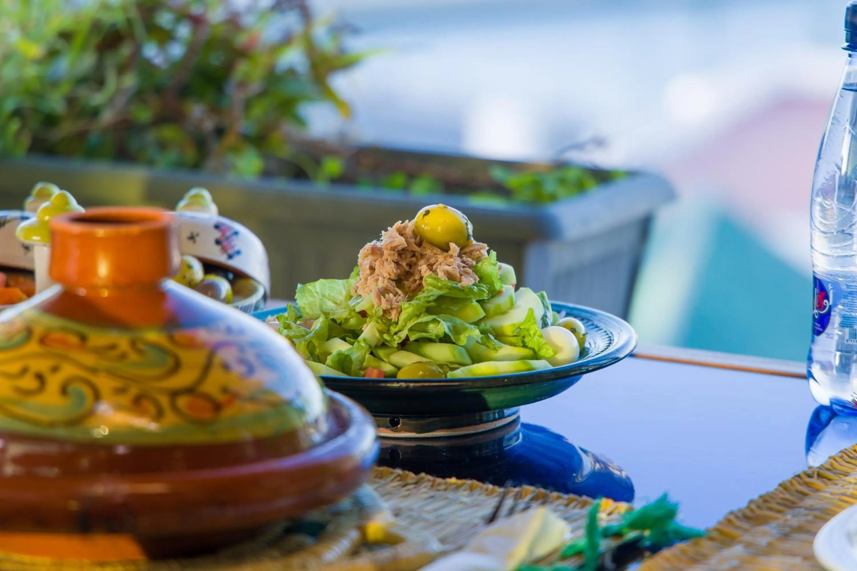 Food and drinks in Mamora Bay