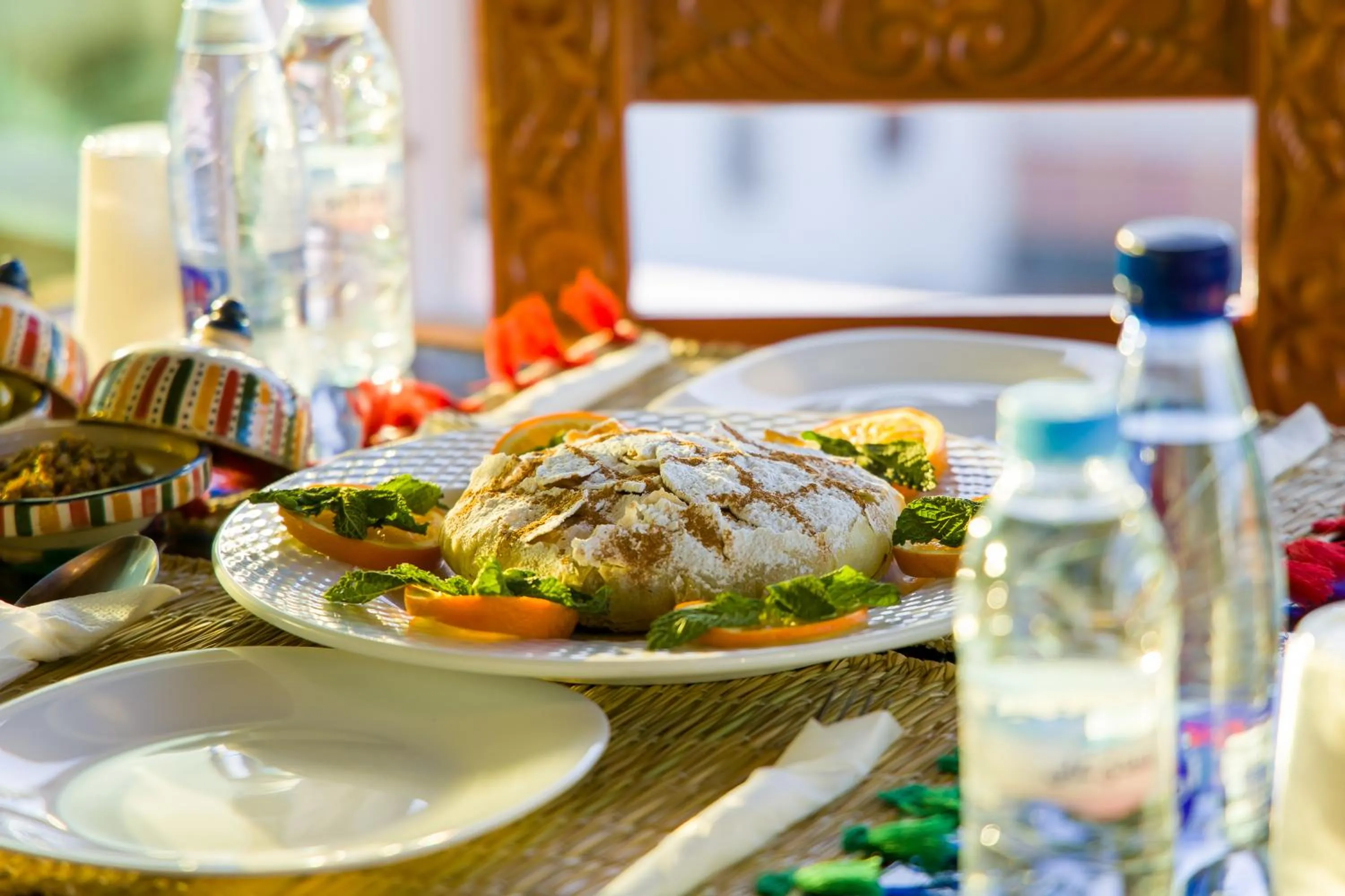 Food and drinks in Mamora Bay