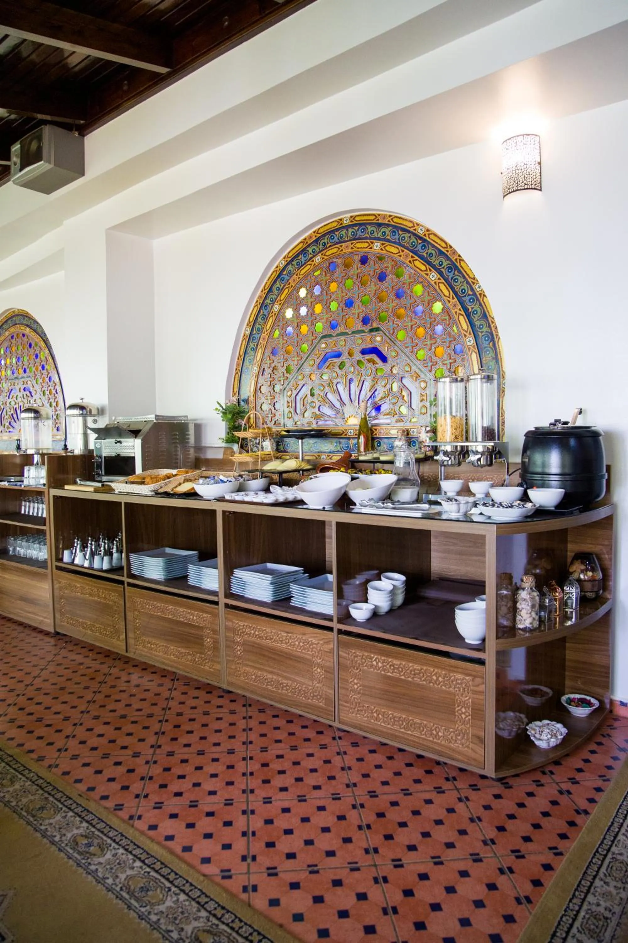 Restaurant/places to eat in Mamora Bay