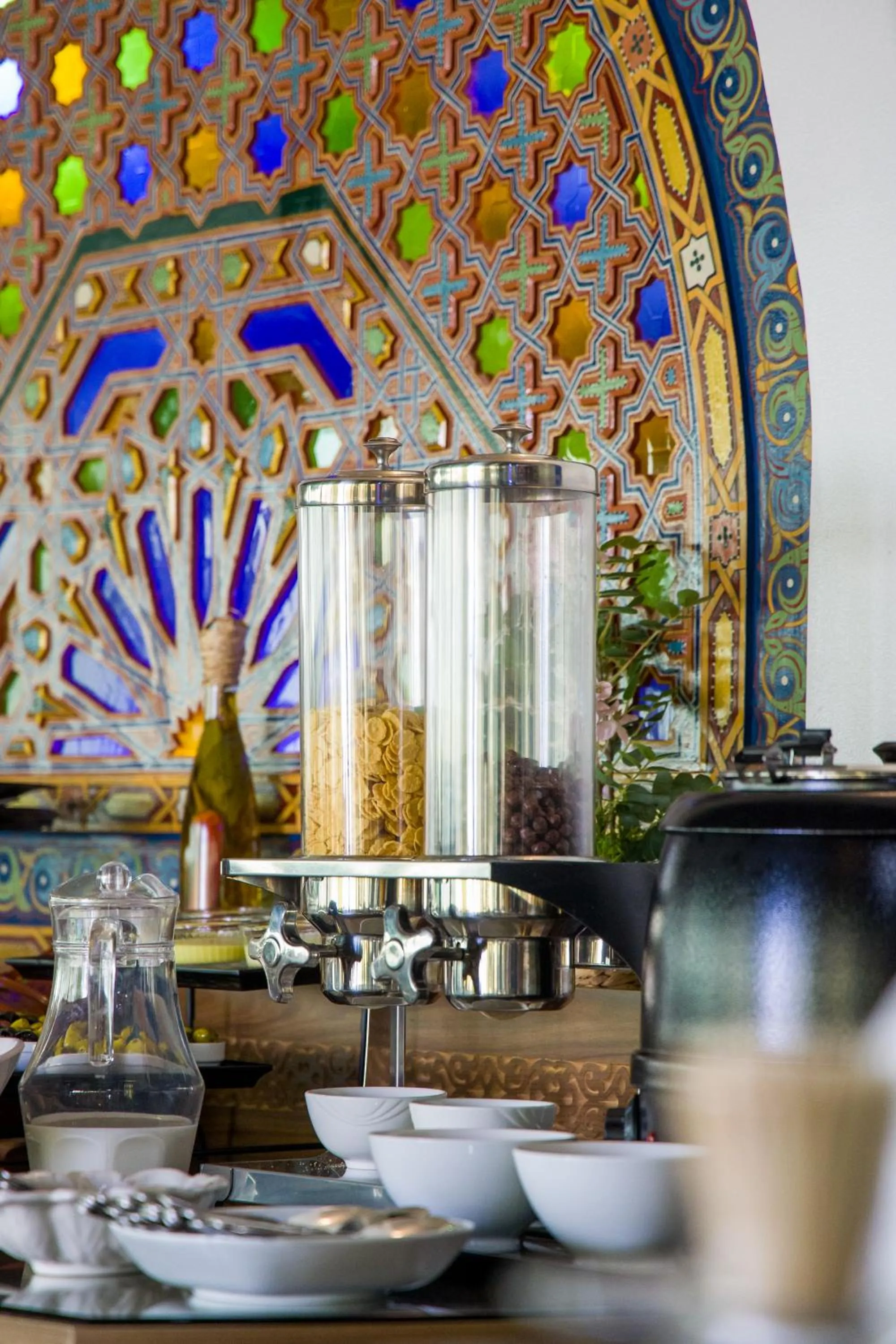 Buffet breakfast in Mamora Bay