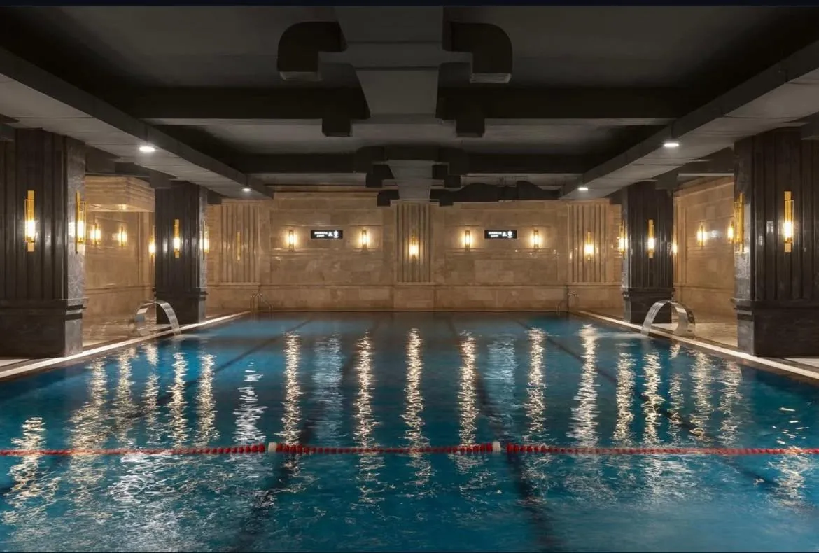 Swimming pool in Helmond Hotel