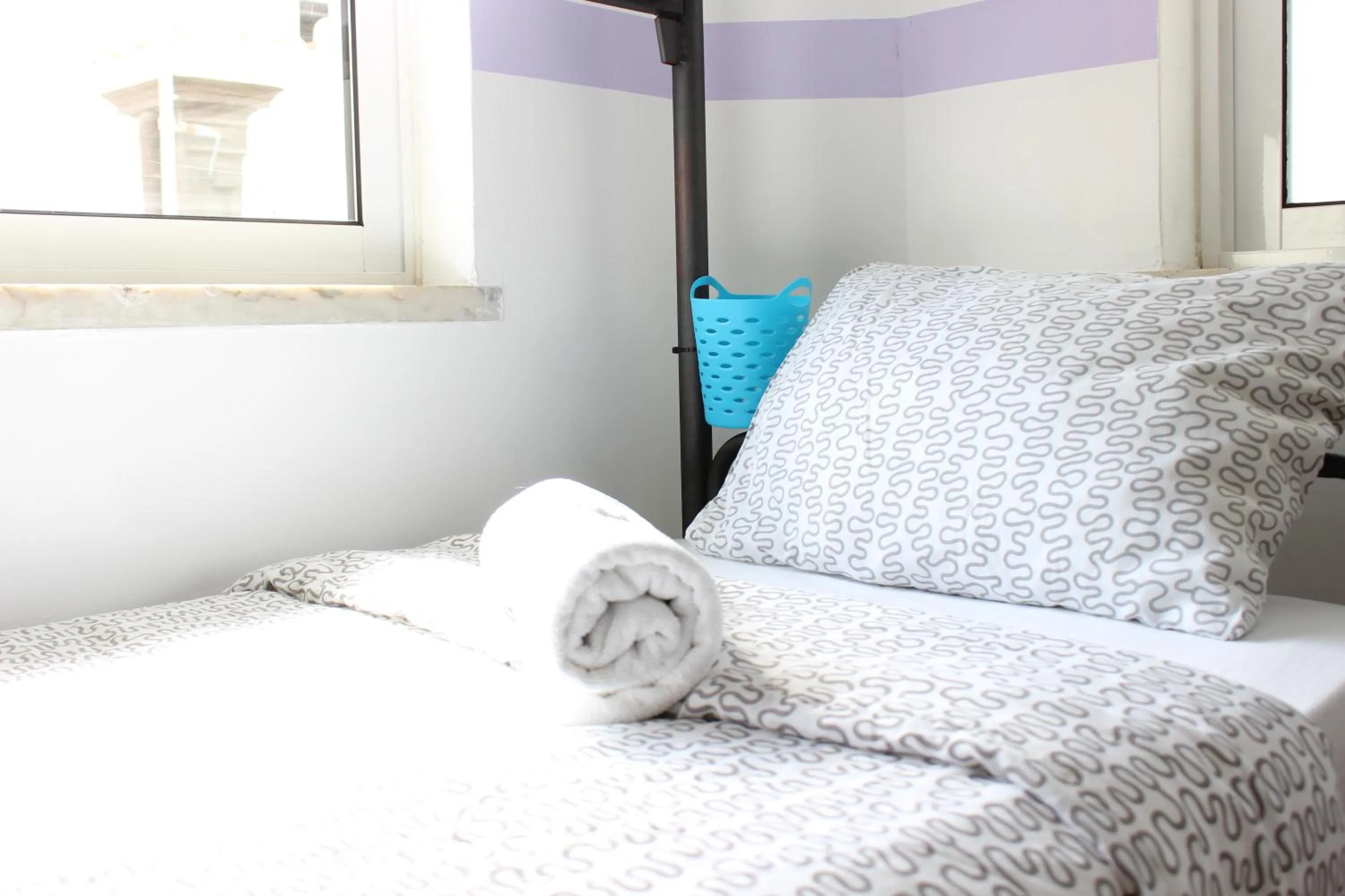 Bed in Rich & Poor Hostel Albufeira