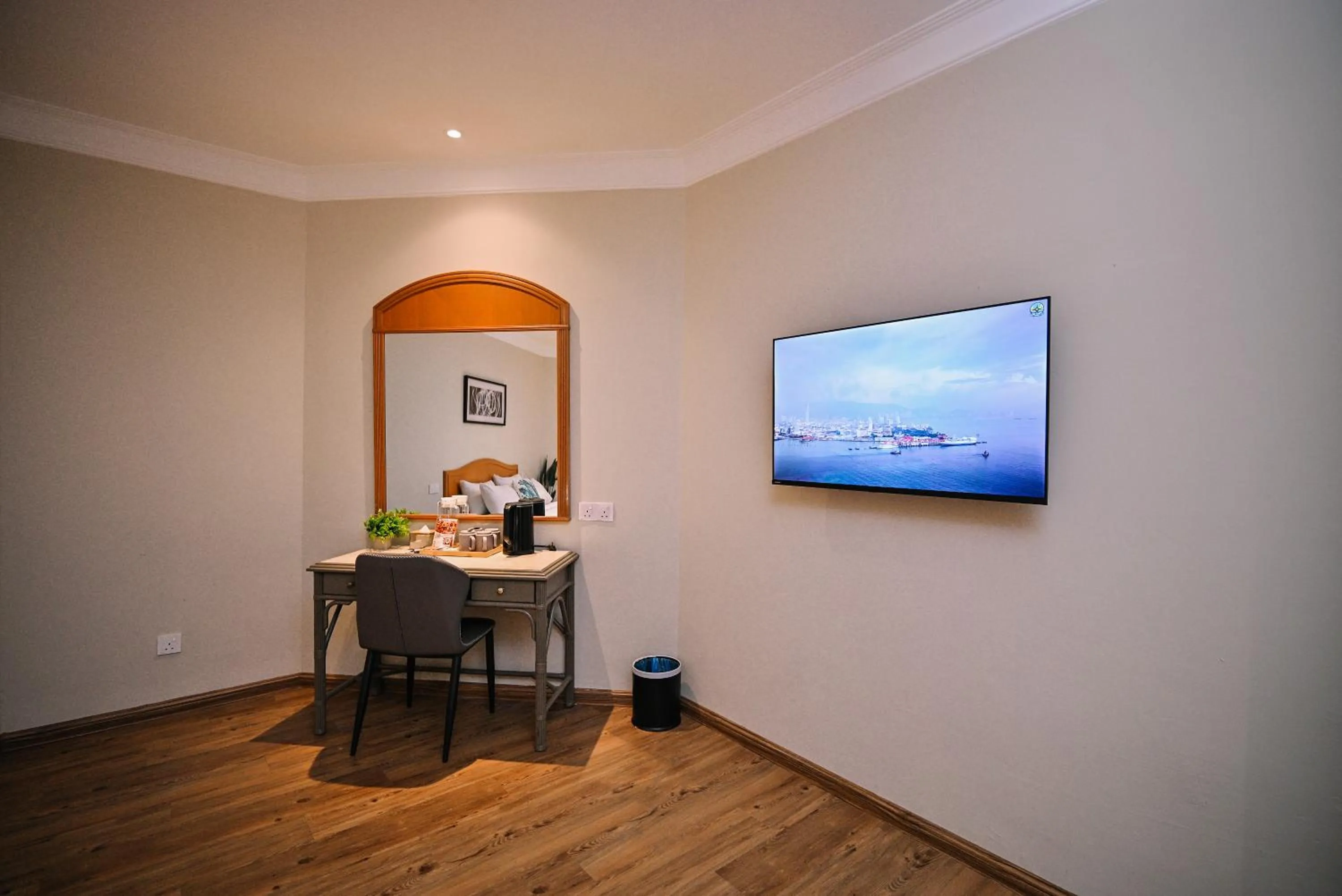 hair dresser in Kingston Hotel 11 - PWTC, KL