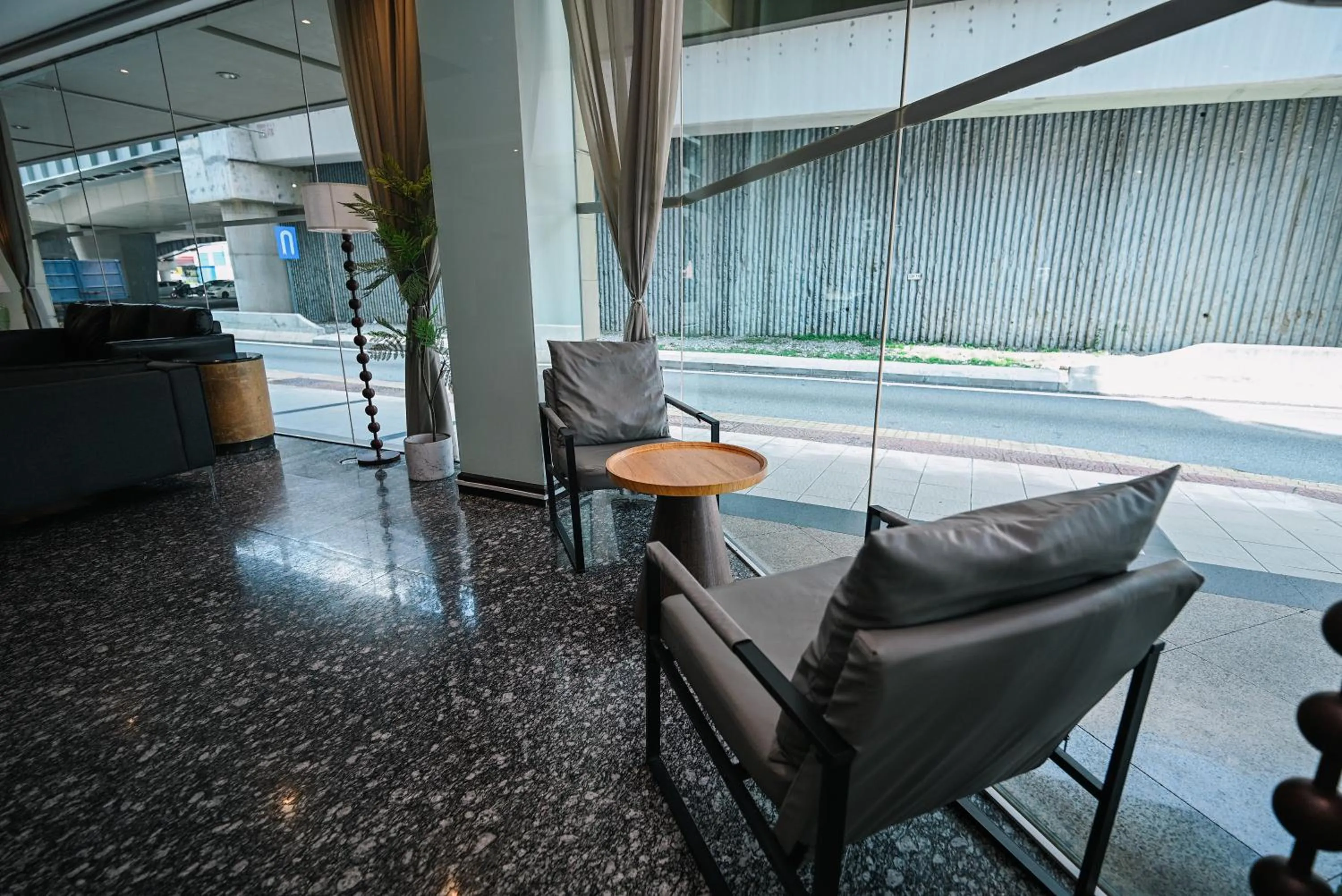 Seating area in Kingston Hotel 11 - PWTC, KL