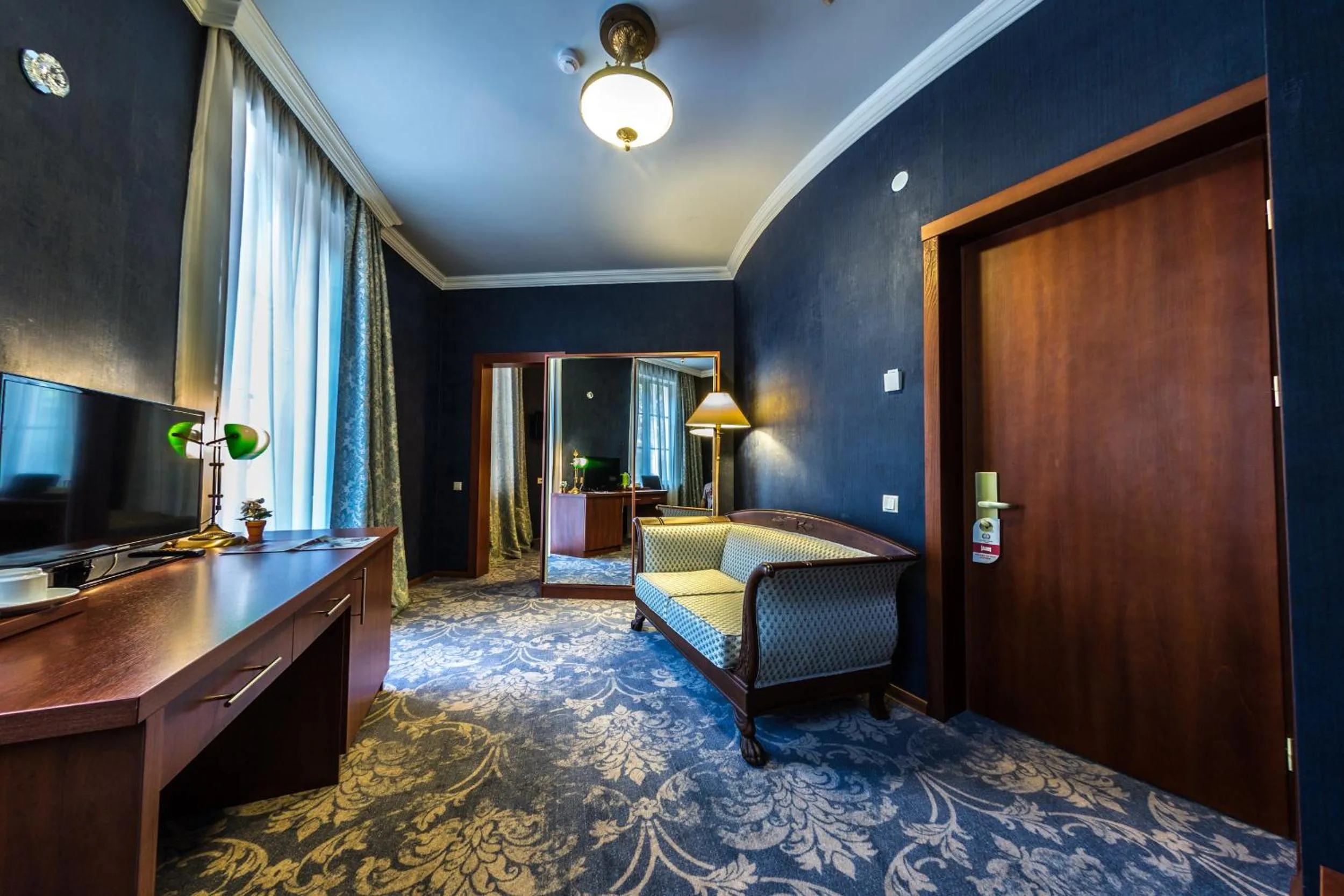 Bedroom, Bed in Hotel Astoria Tbilisi