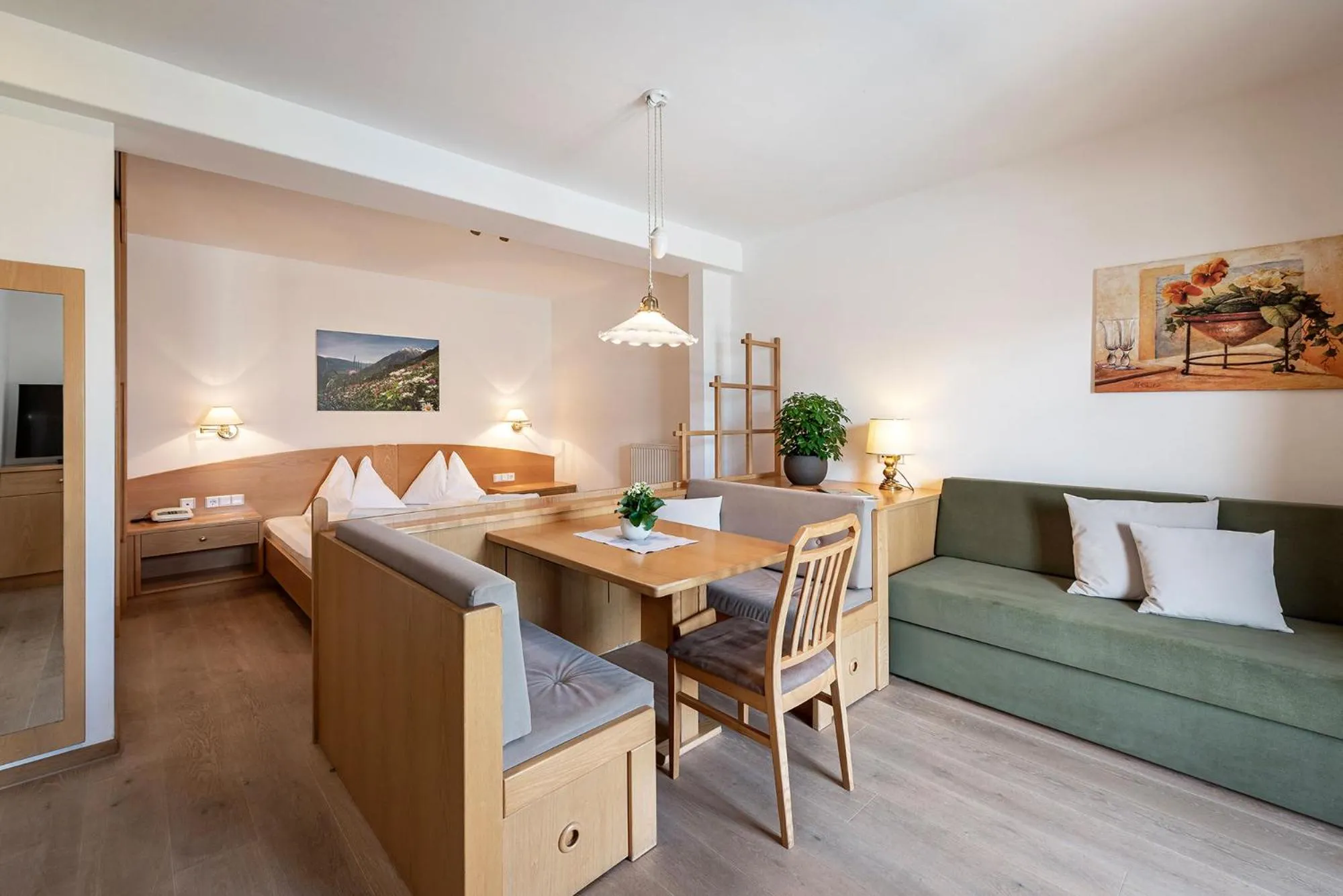 Photo of the whole room, Bed in Hotel Restaurant Waldea