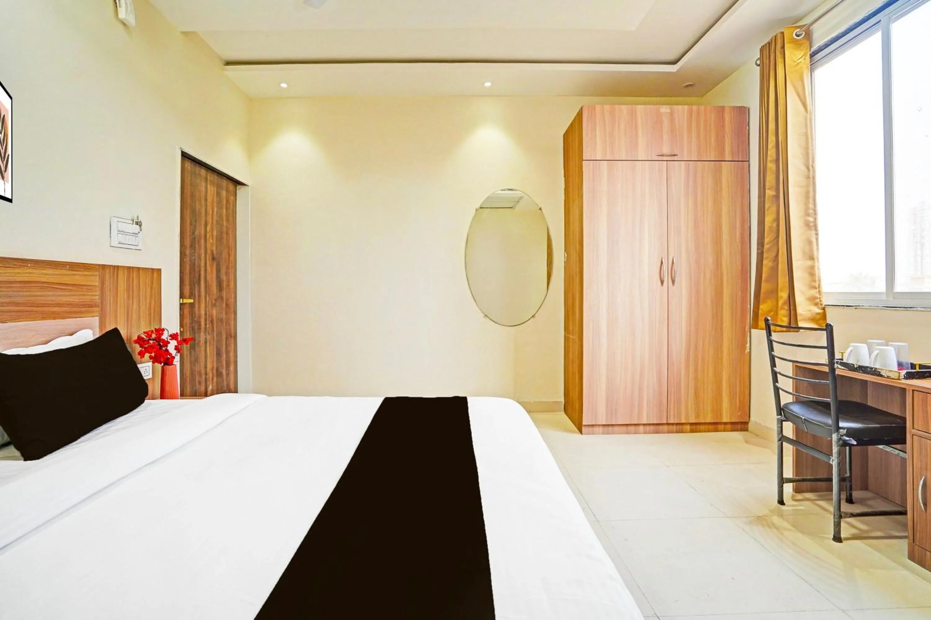 Bedroom, Bed in Super Hotel O Kalpi Road Formerly Hotel Gajanand