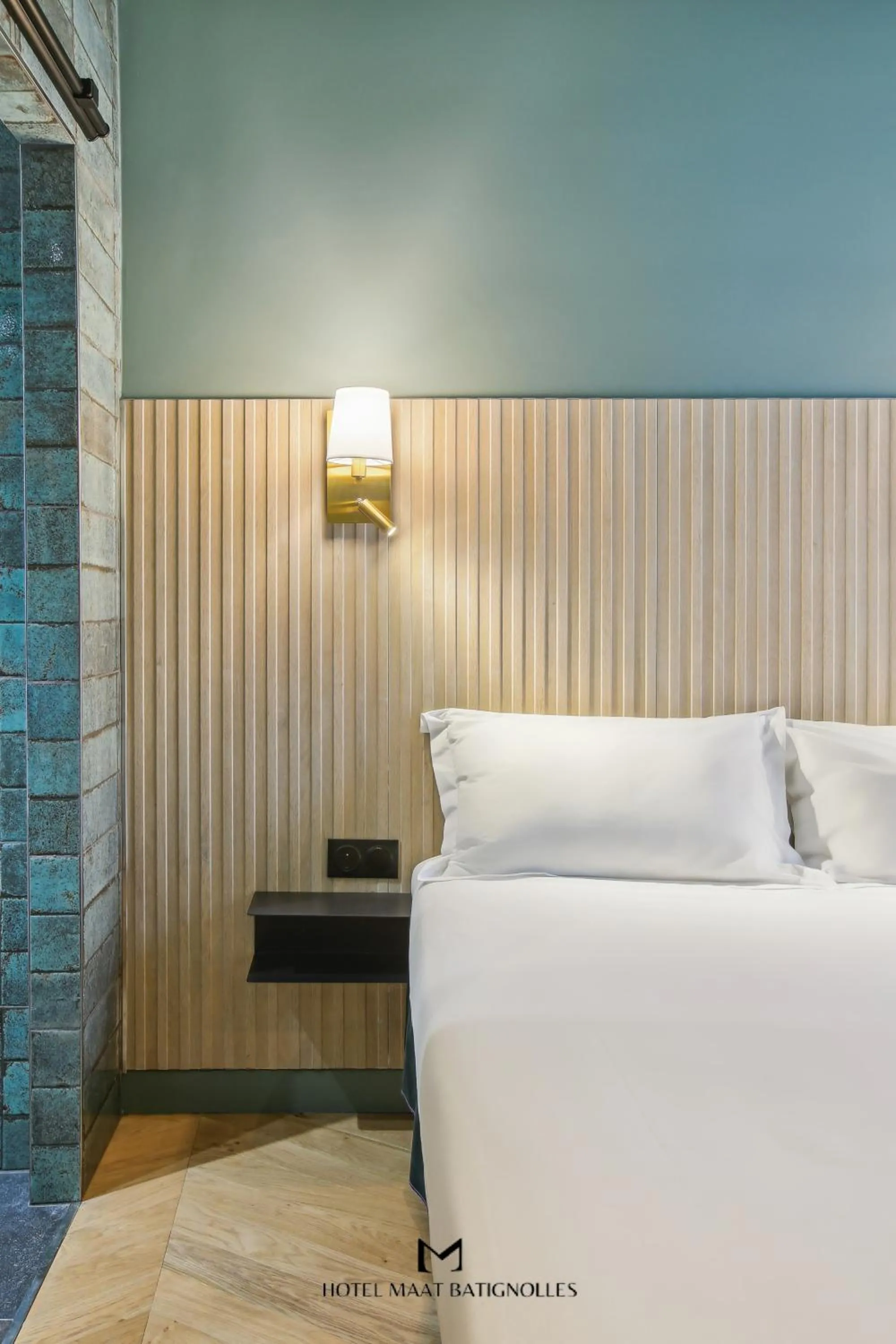 Bed in Hôtel Maât Batignolles