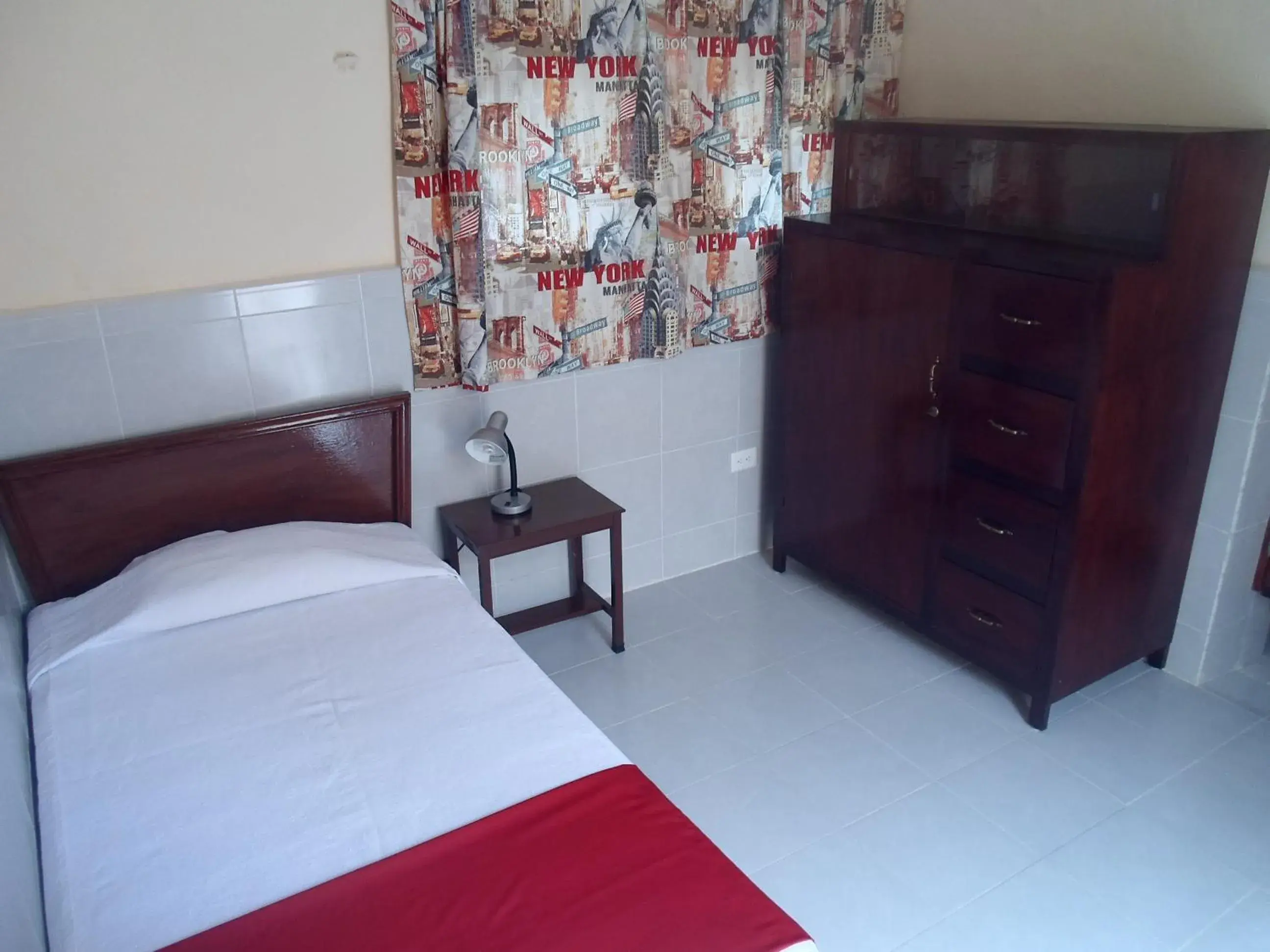 Small Single Room in La Casa del Turix Small Single Room in La Casa del Turix