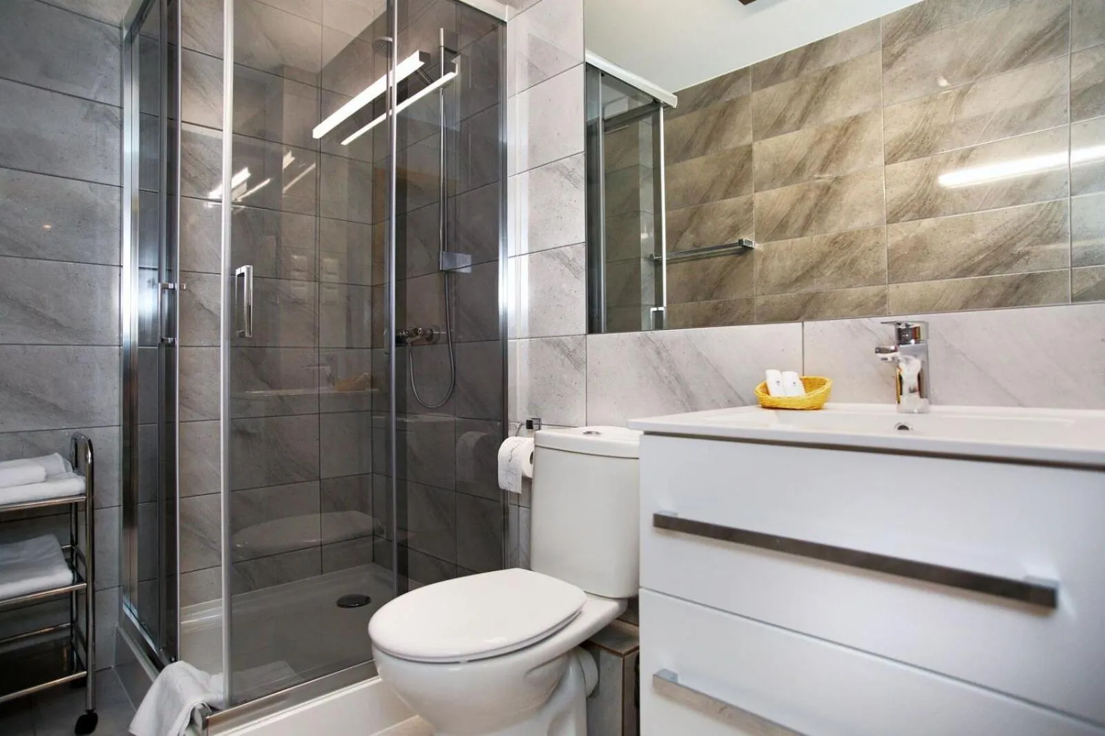 Bathroom in Inter Hotel