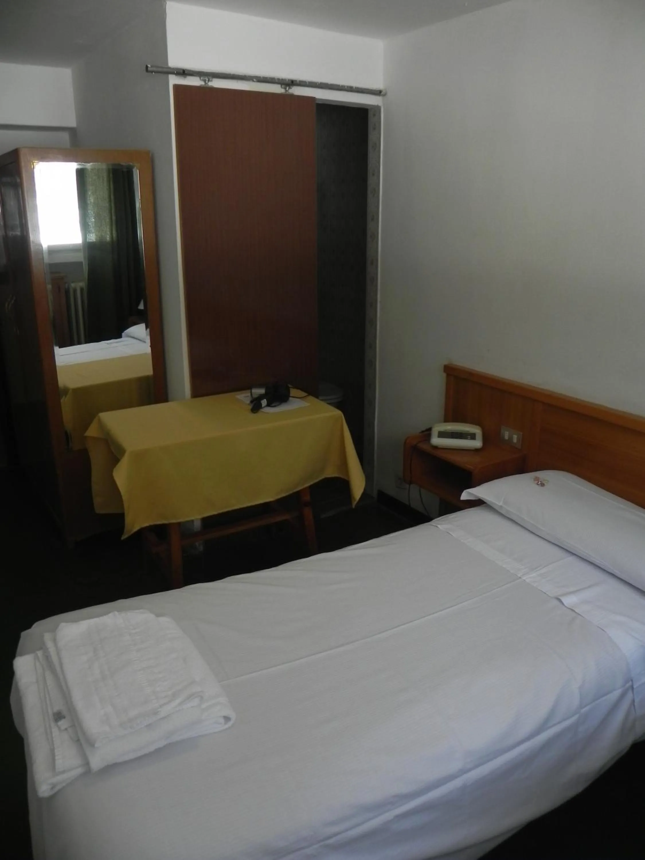 Bed in Hotel Nuovo Pecetto