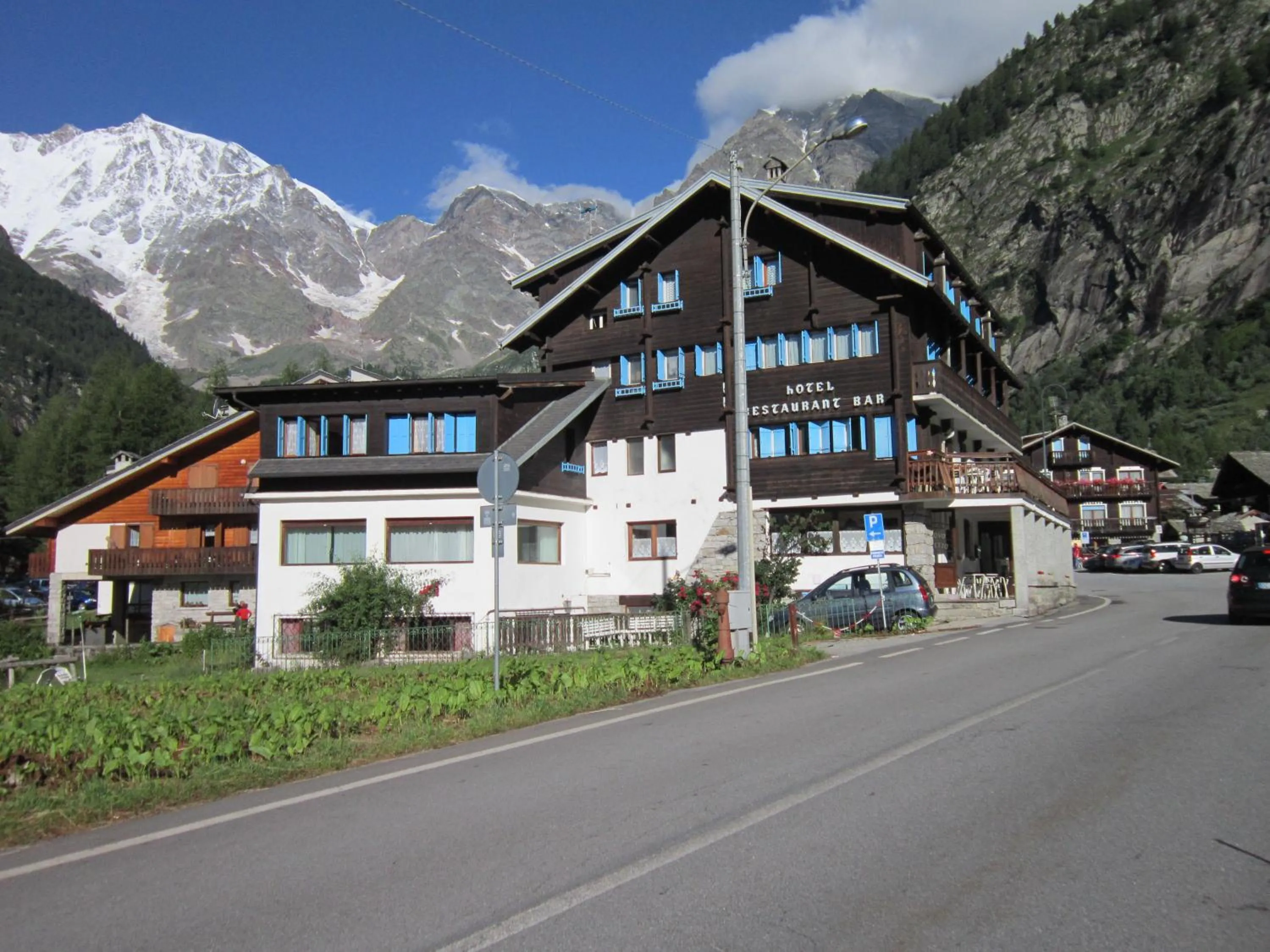Property building in Hotel Nuovo Pecetto