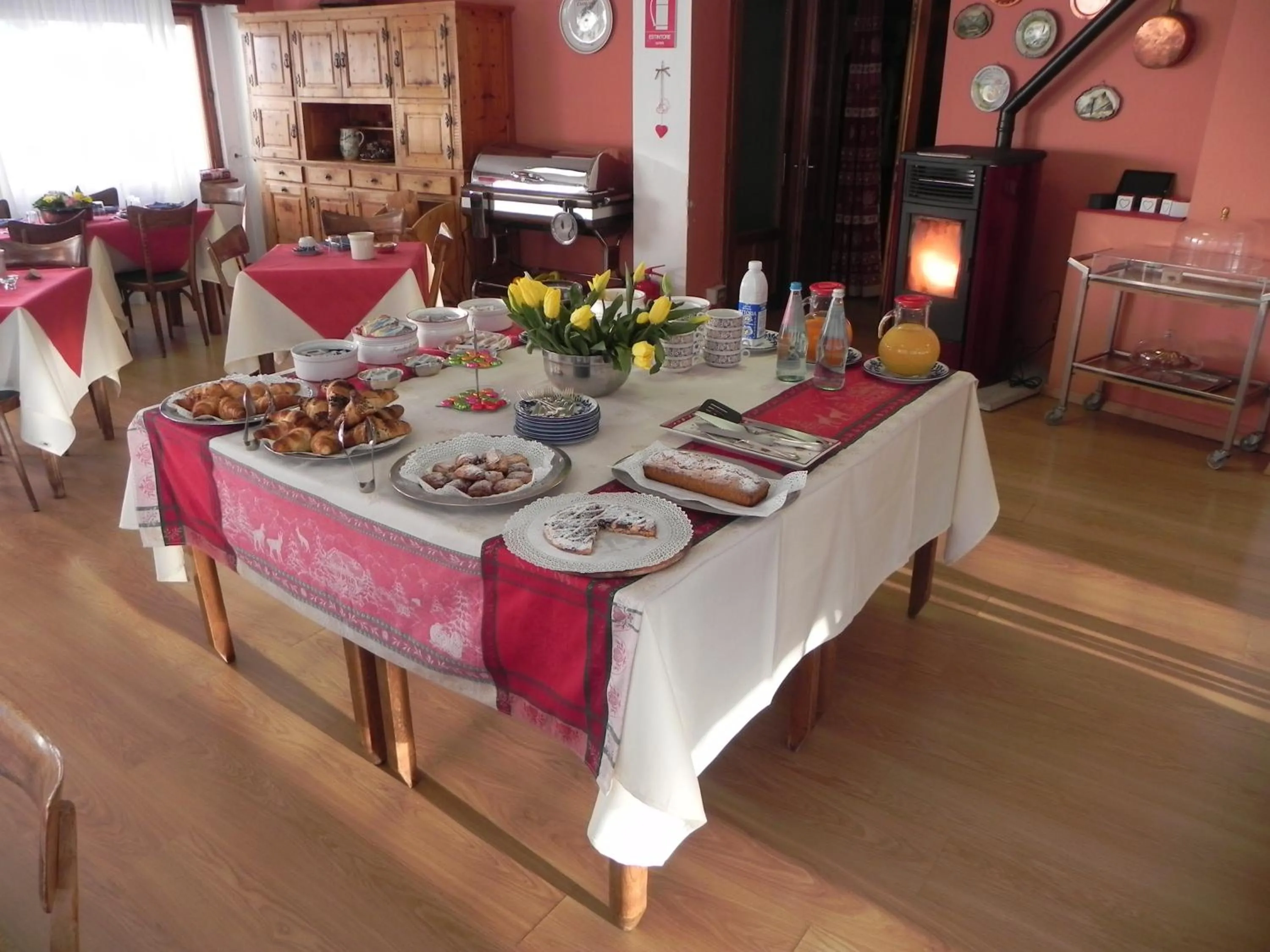 Restaurant/places to eat in Hotel Nuovo Pecetto