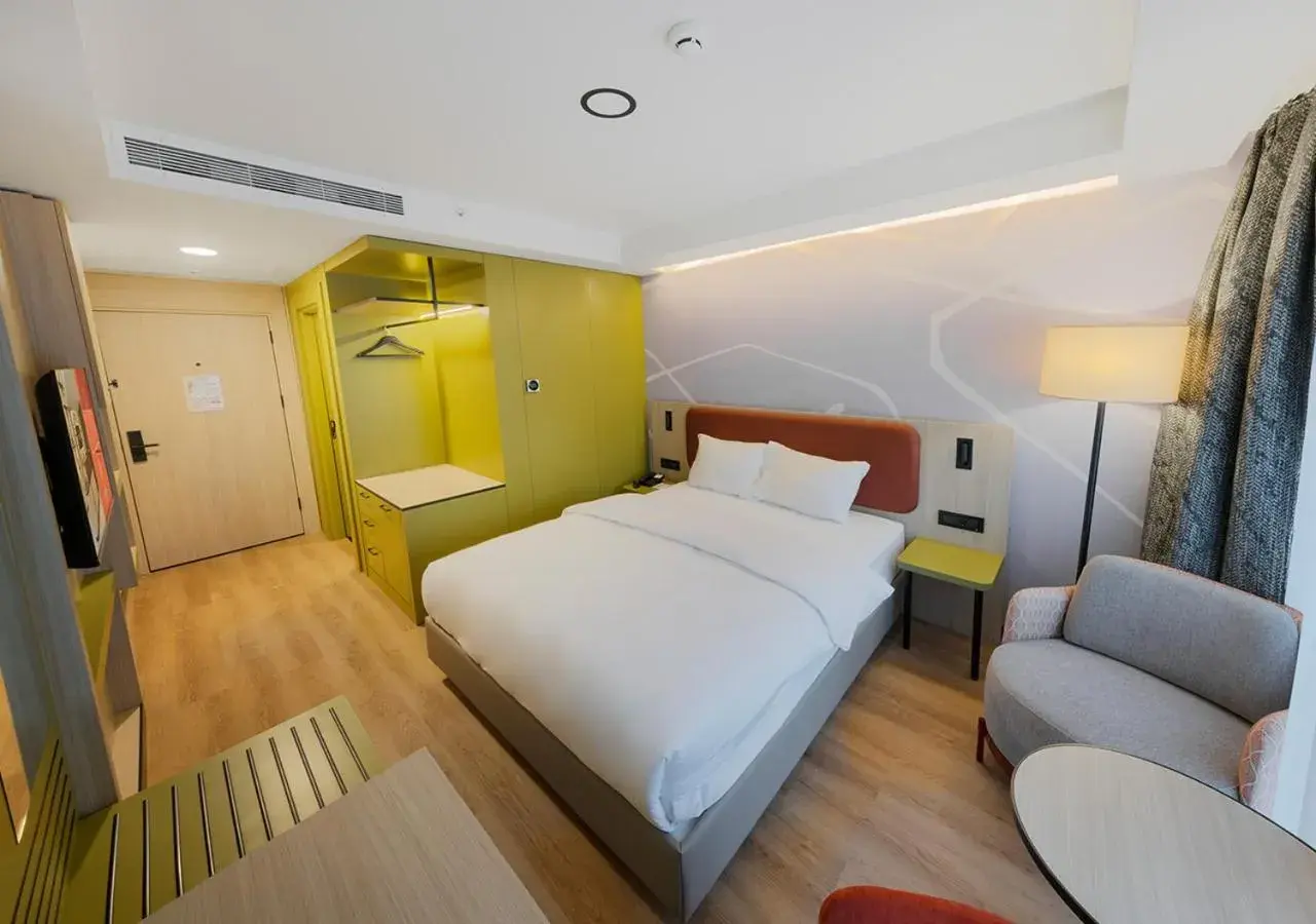 Standard King Room - single occupancy in Noém Hotel Standard King Room - single occupancy in Noém Hotel