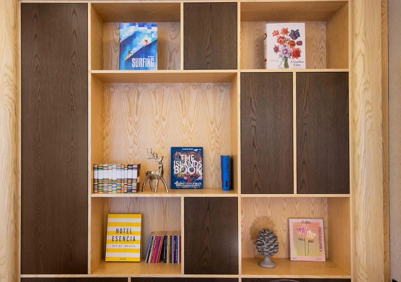 Seating area in Noém Hotel