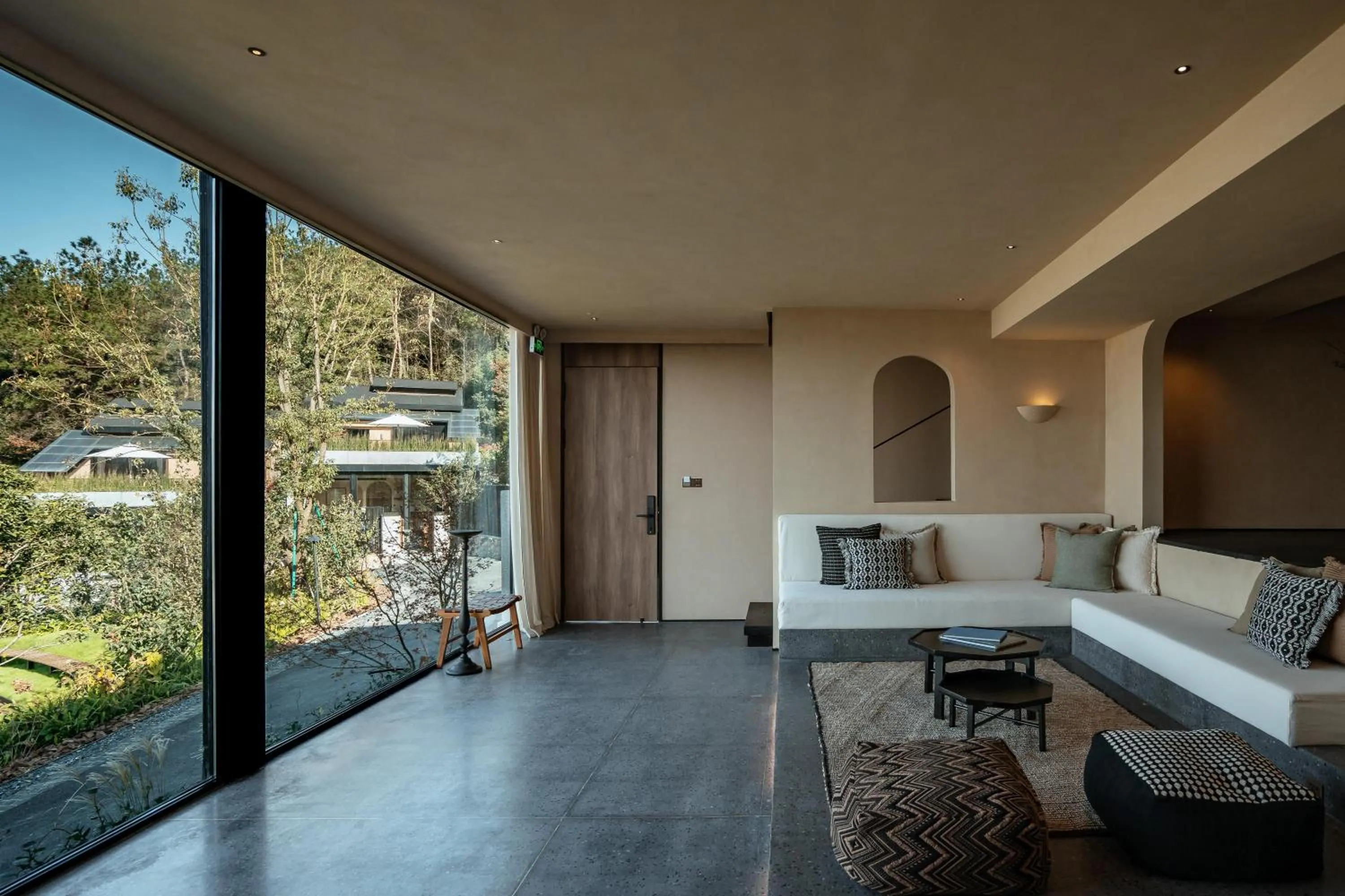 Living room in Anji ke gamer wild luxury Resort villa