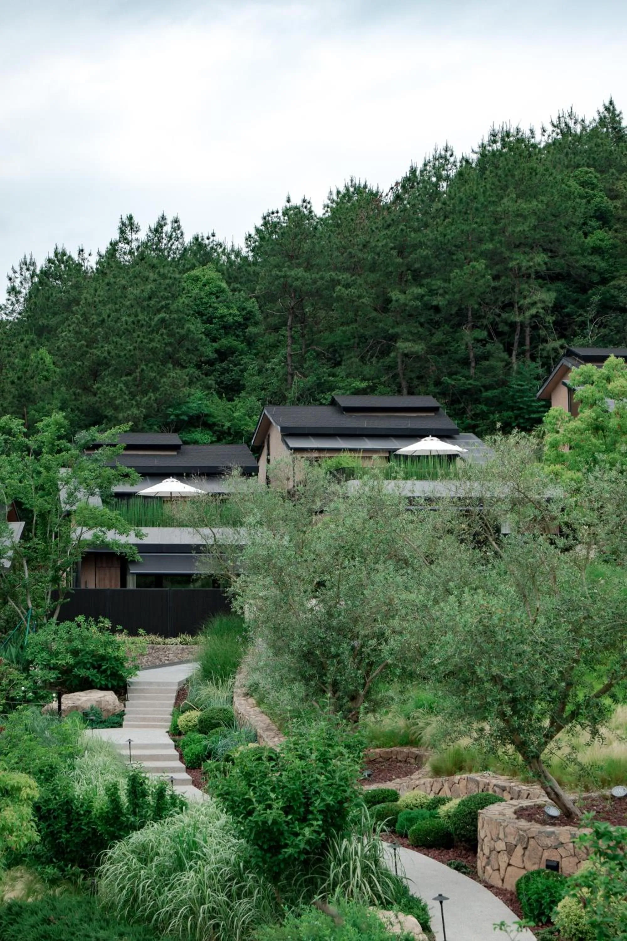 Property building in Anji ke gamer wild luxury Resort villa