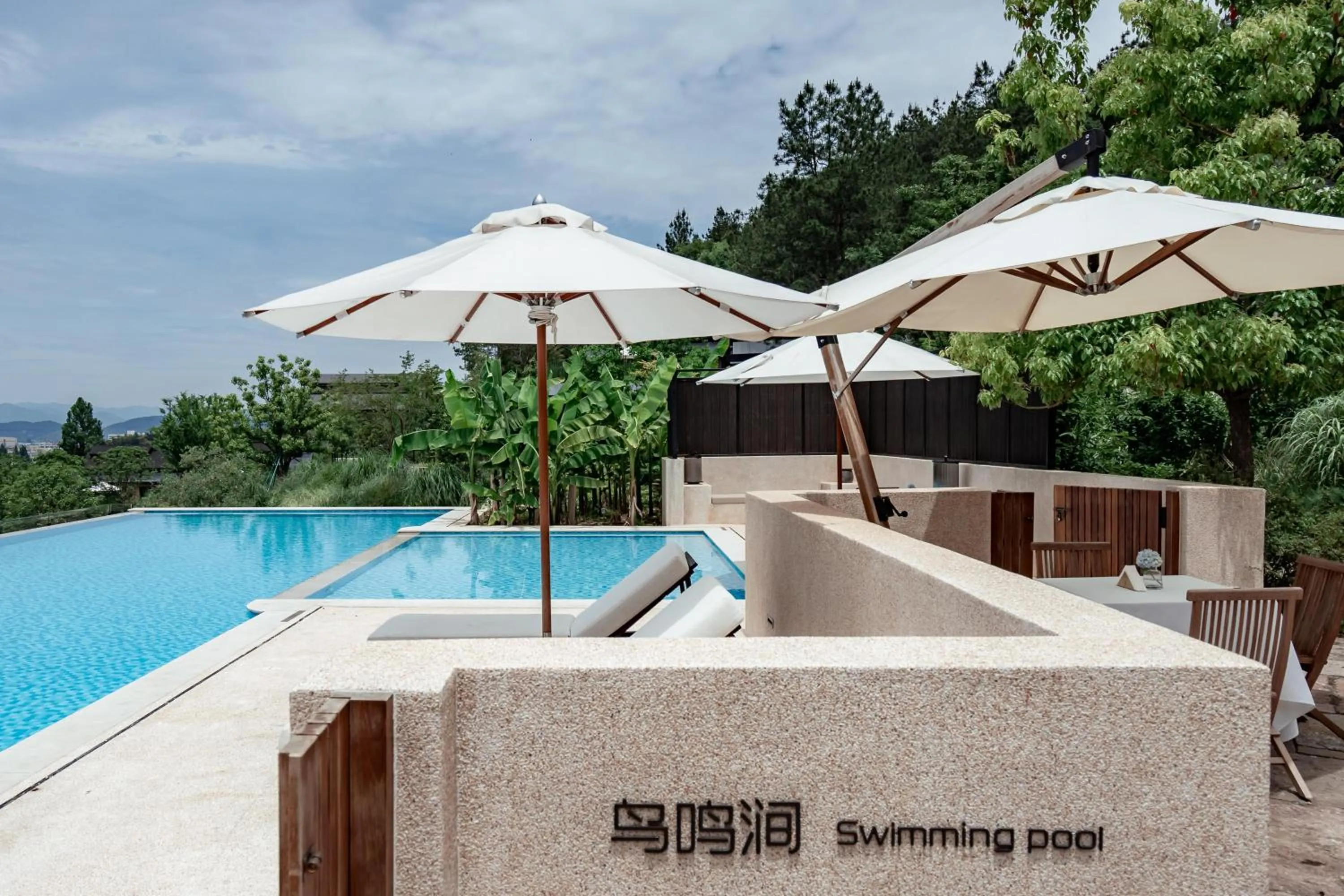 Swimming pool in Anji ke gamer wild luxury Resort villa