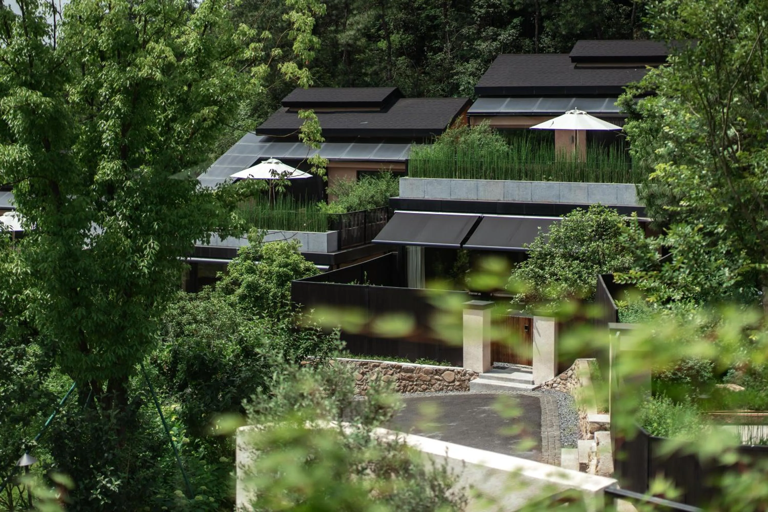 Property building in Anji ke gamer wild luxury Resort villa