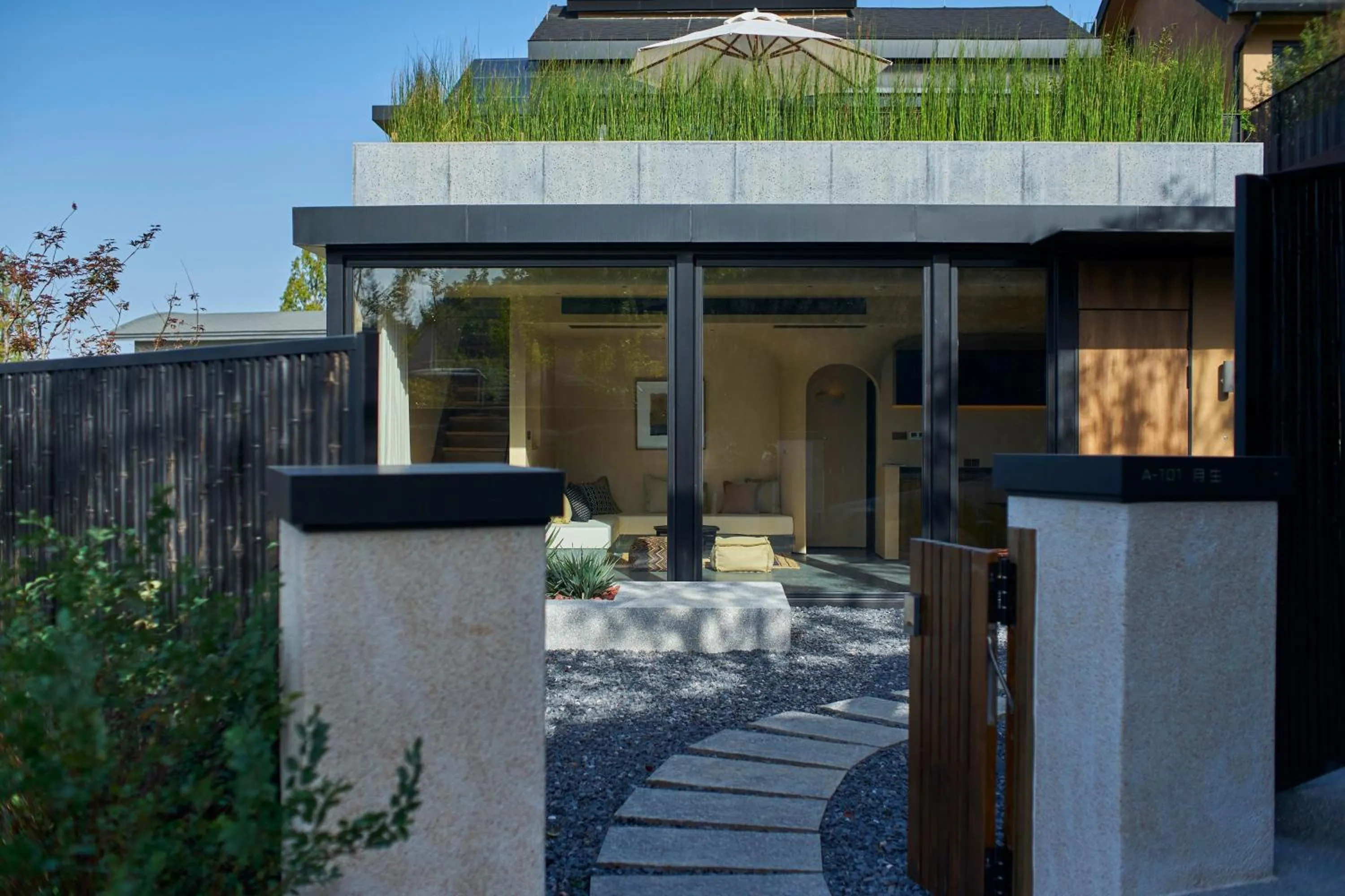 Property building in Anji ke gamer wild luxury Resort villa