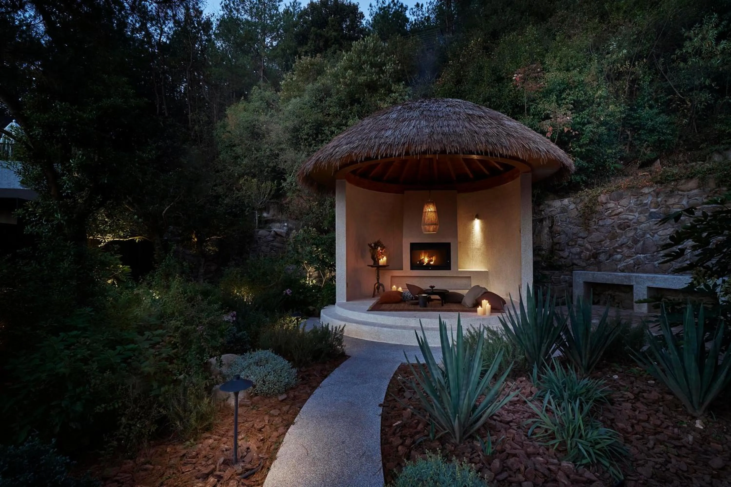 Inner courtyard view in Anji ke gamer wild luxury Resort villa