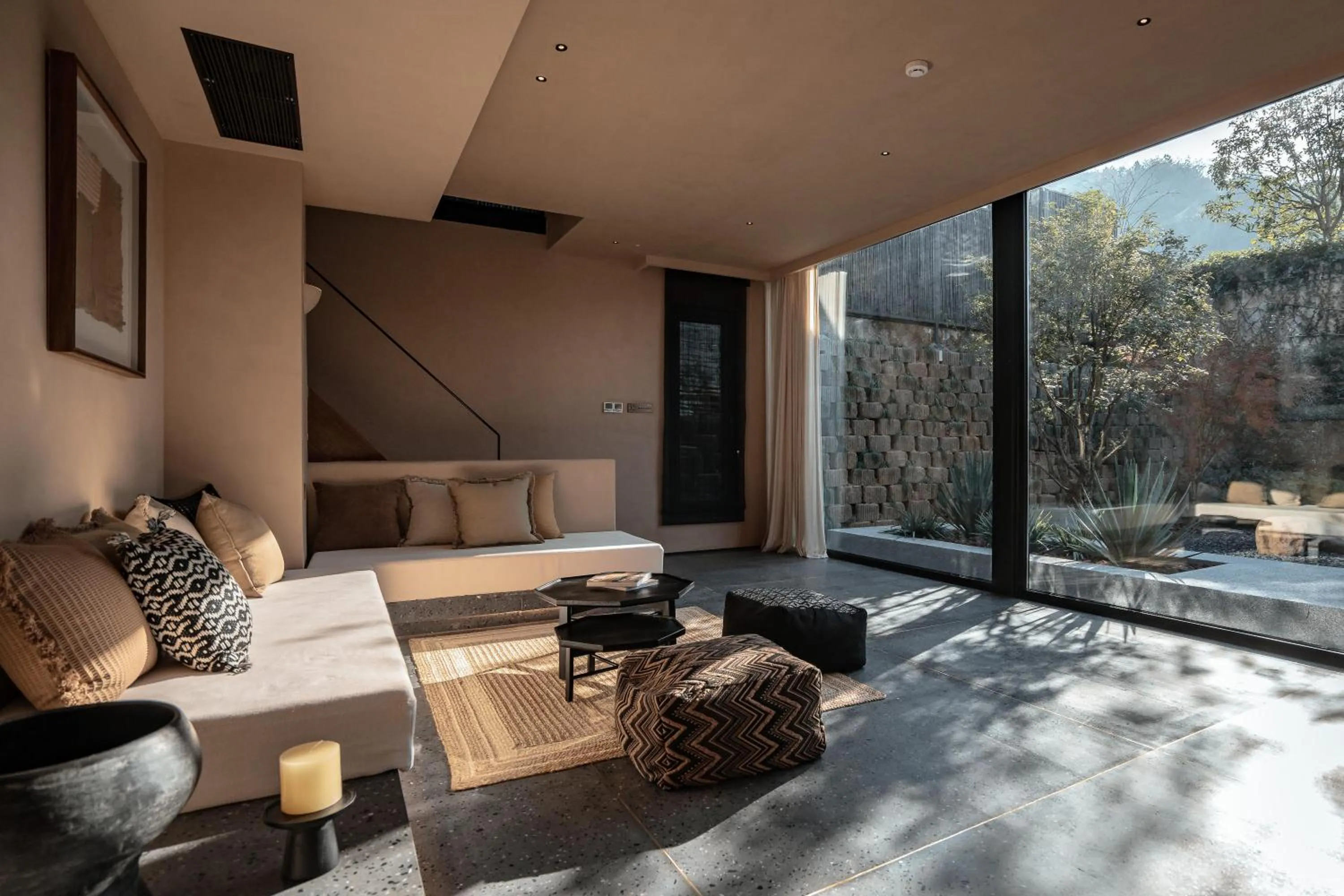 Living room in Anji ke gamer wild luxury Resort villa