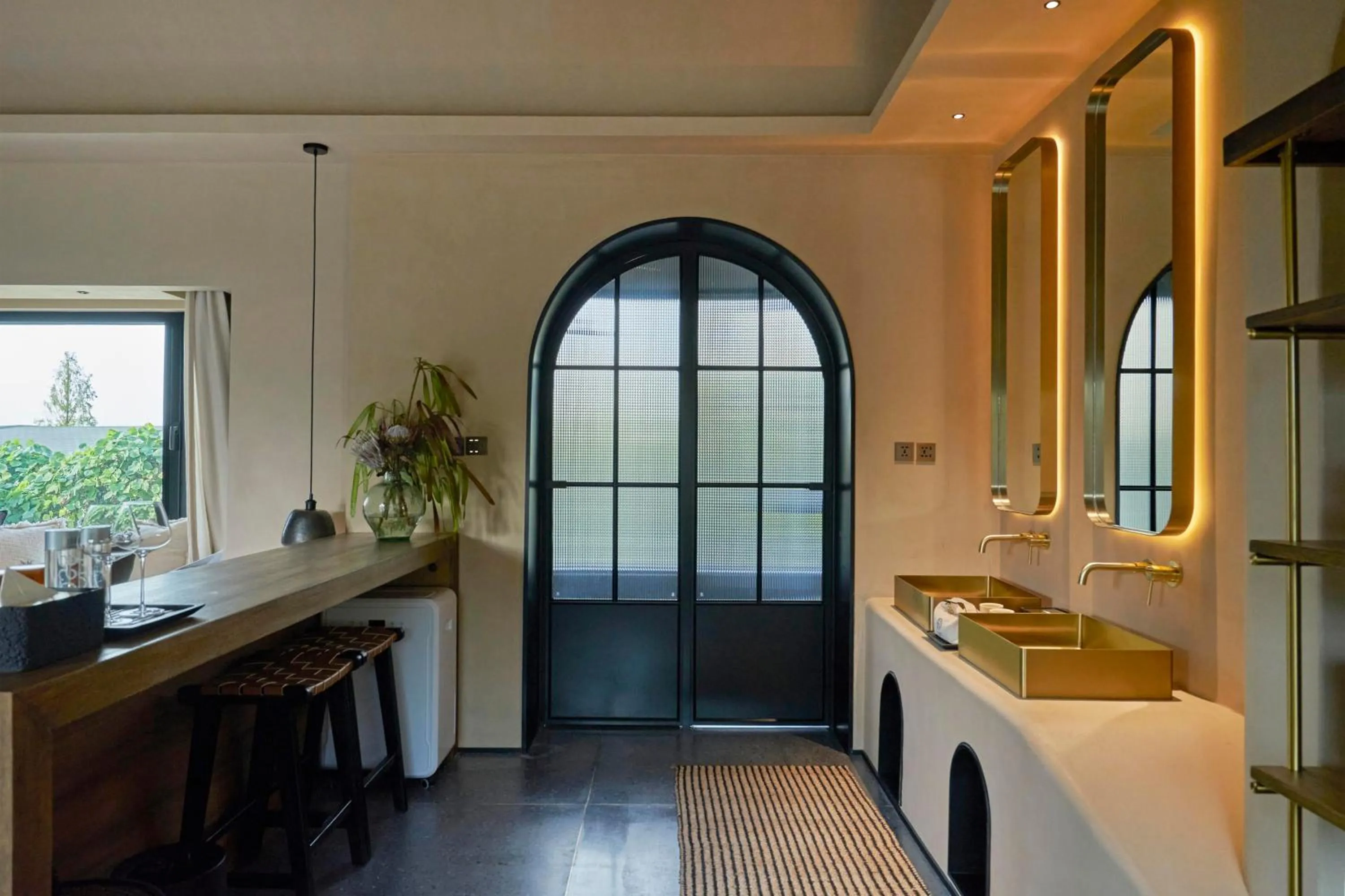 Dining area in Anji ke gamer wild luxury Resort villa