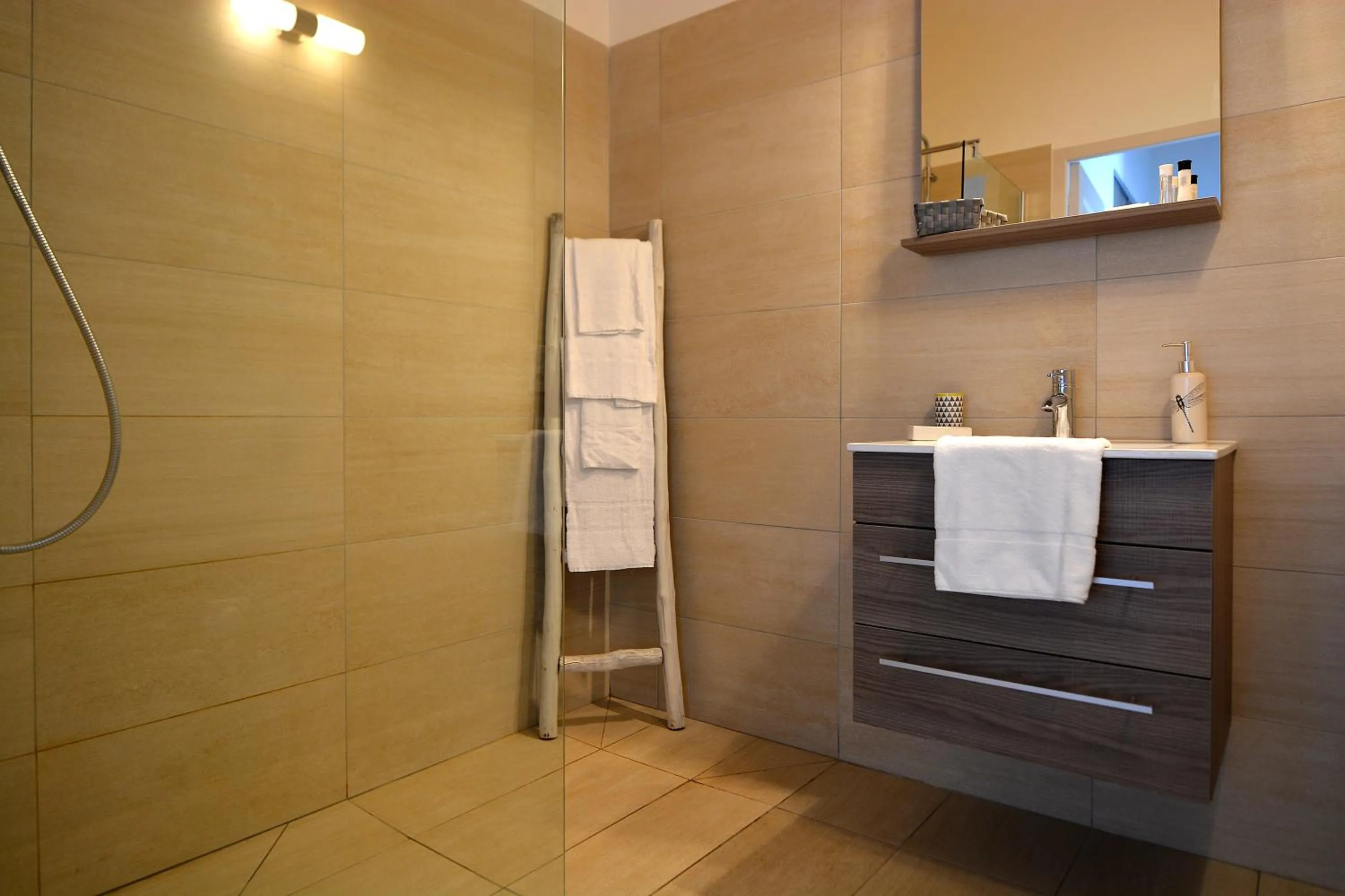 Bathroom in Les Terrasses Du Grand Large