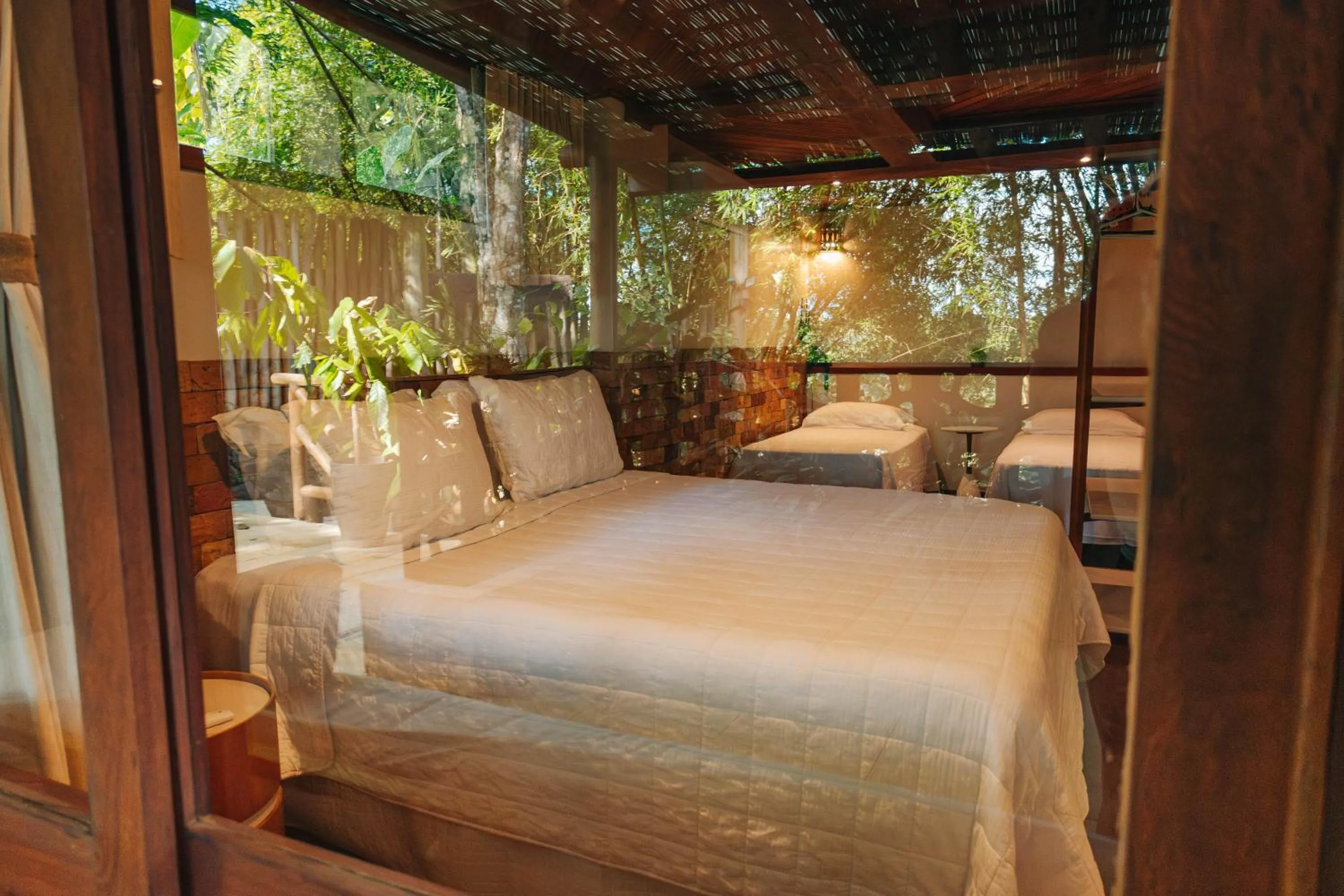 Bedroom, Bed in Chocolate Hotel