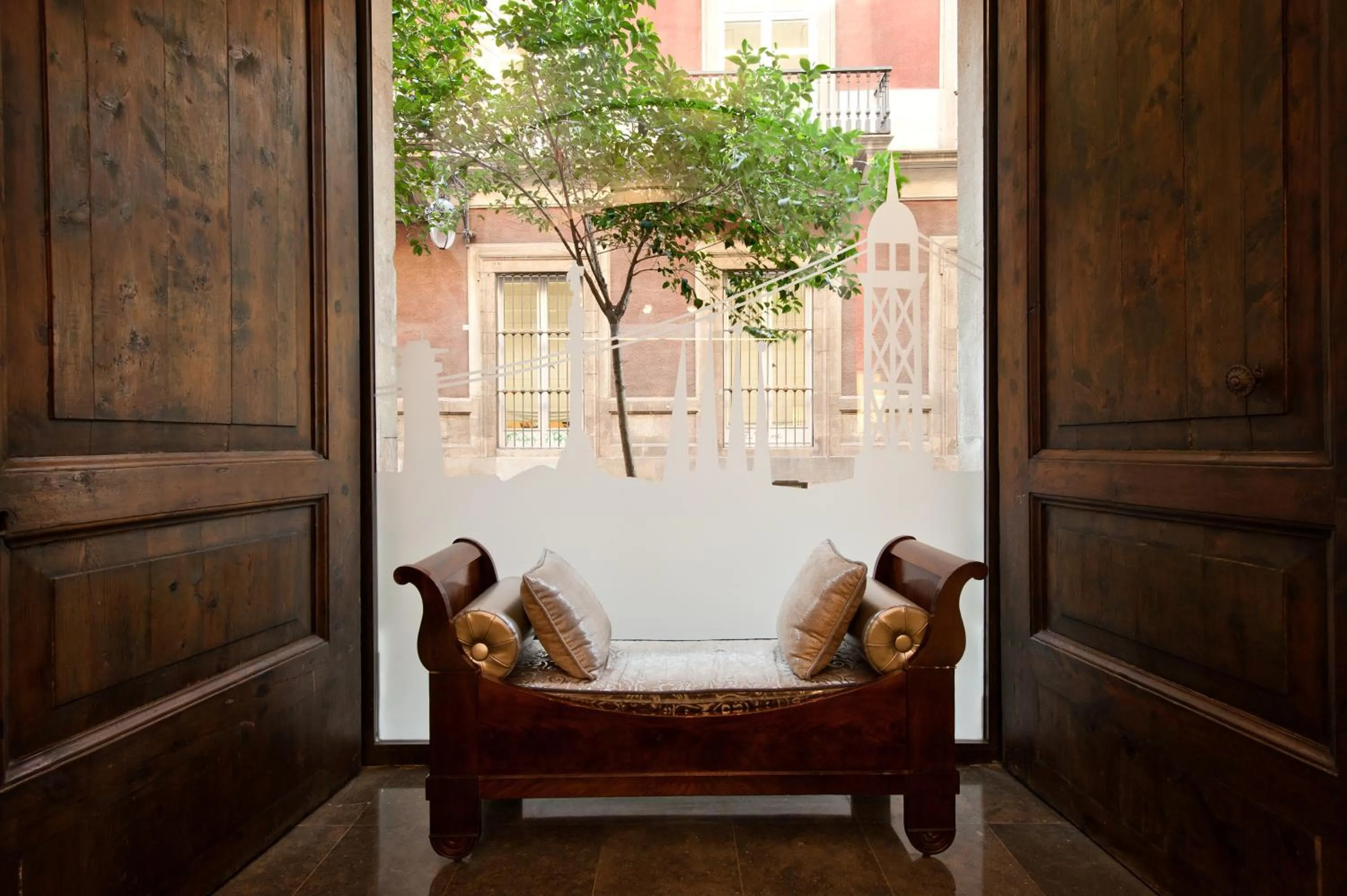 Lobby or reception in Catalonia Port