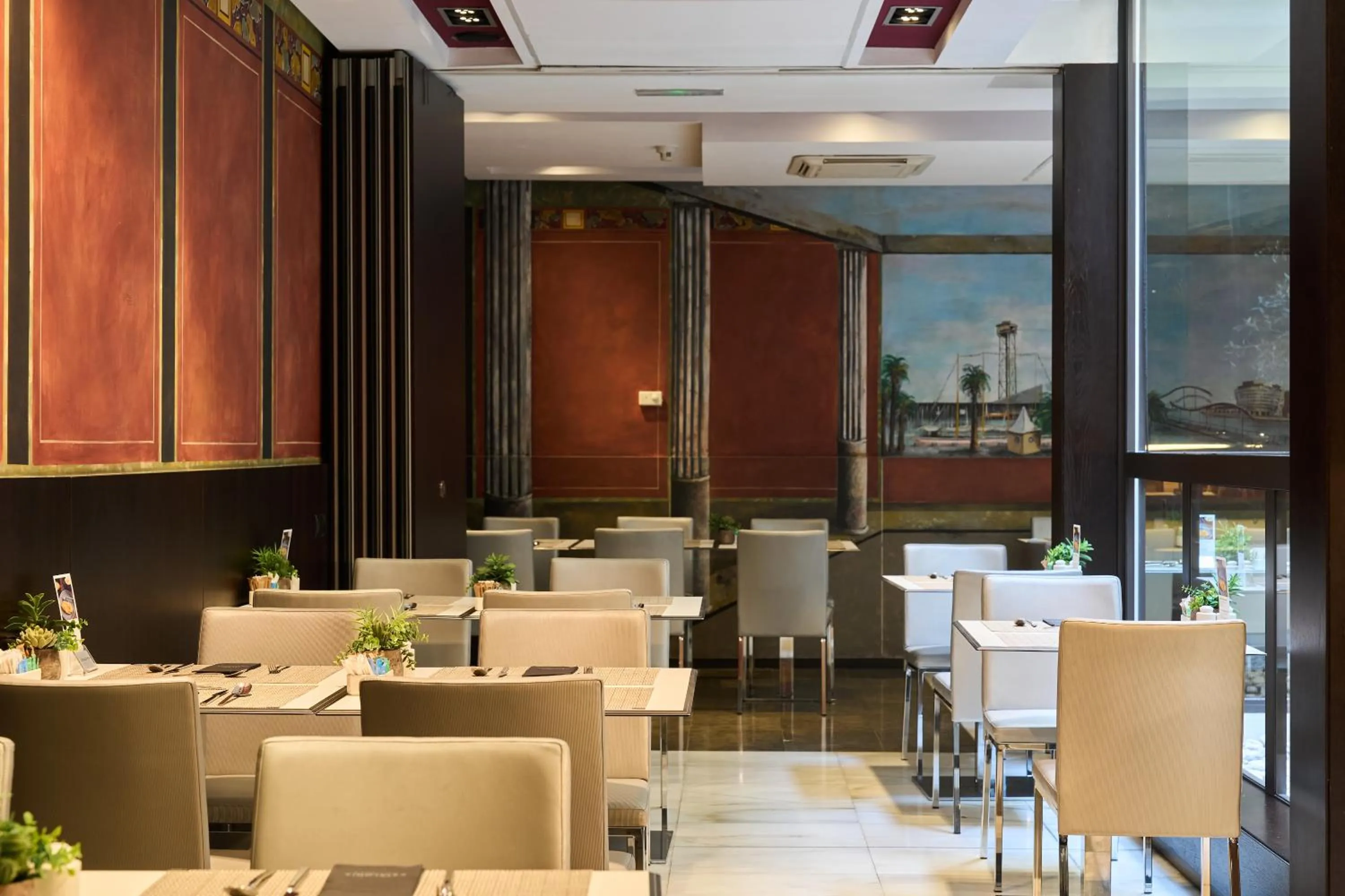 Restaurant/places to eat in Catalonia Port