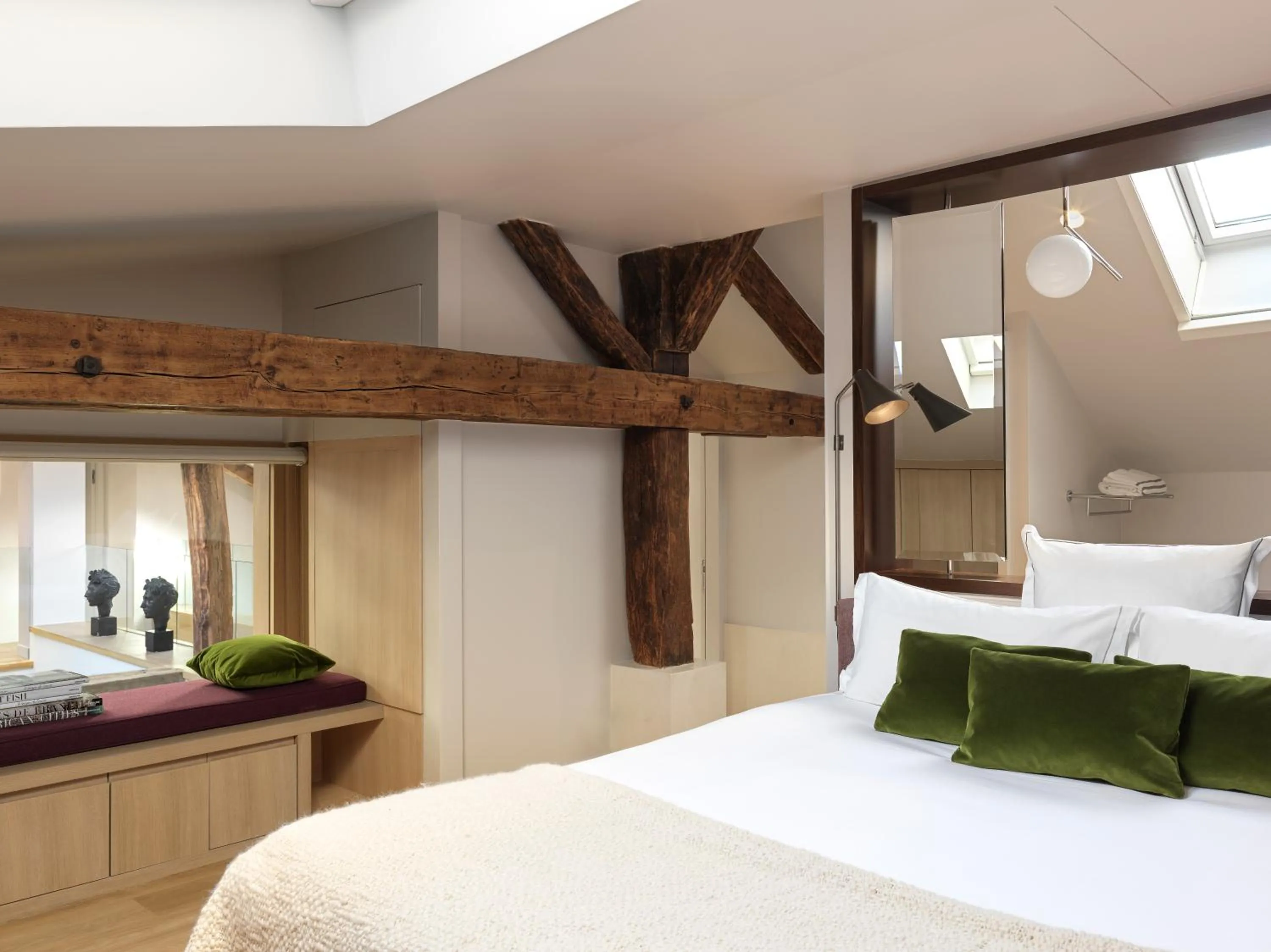 Bedroom, Bed in Hotel de Pourtales