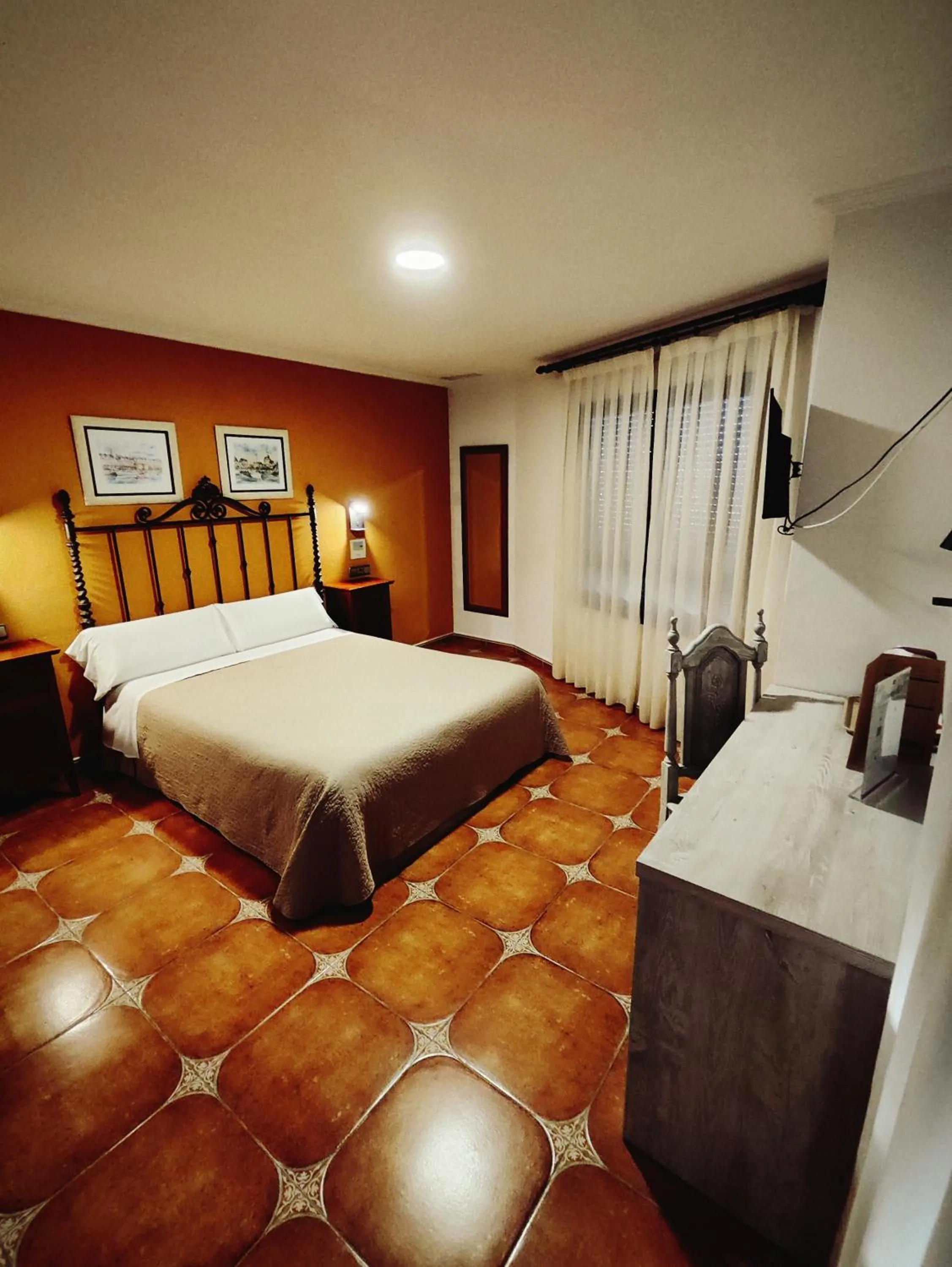 TV and multimedia, Bed in Hostal La Posada