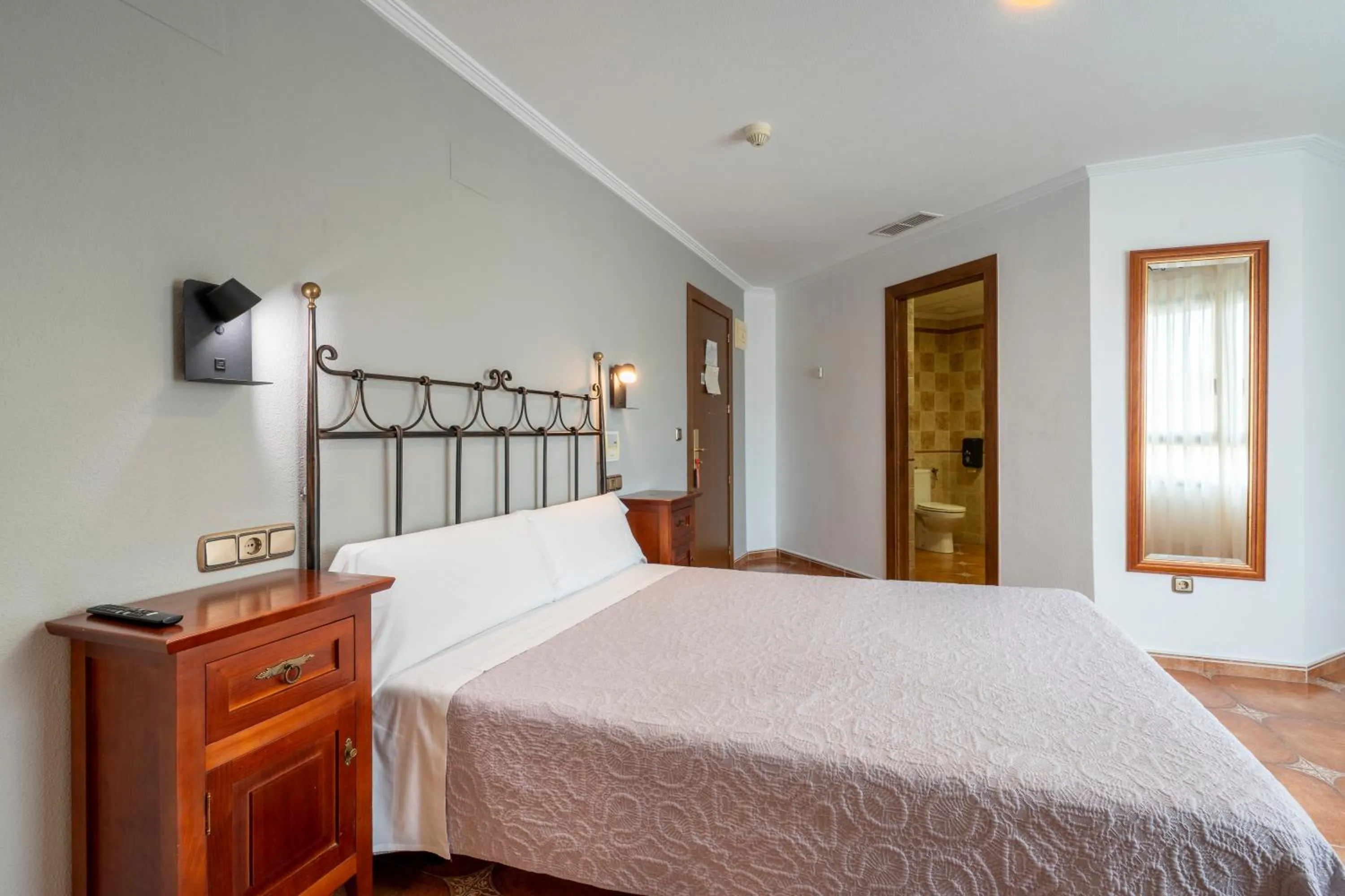 Bed in Hostal La Posada