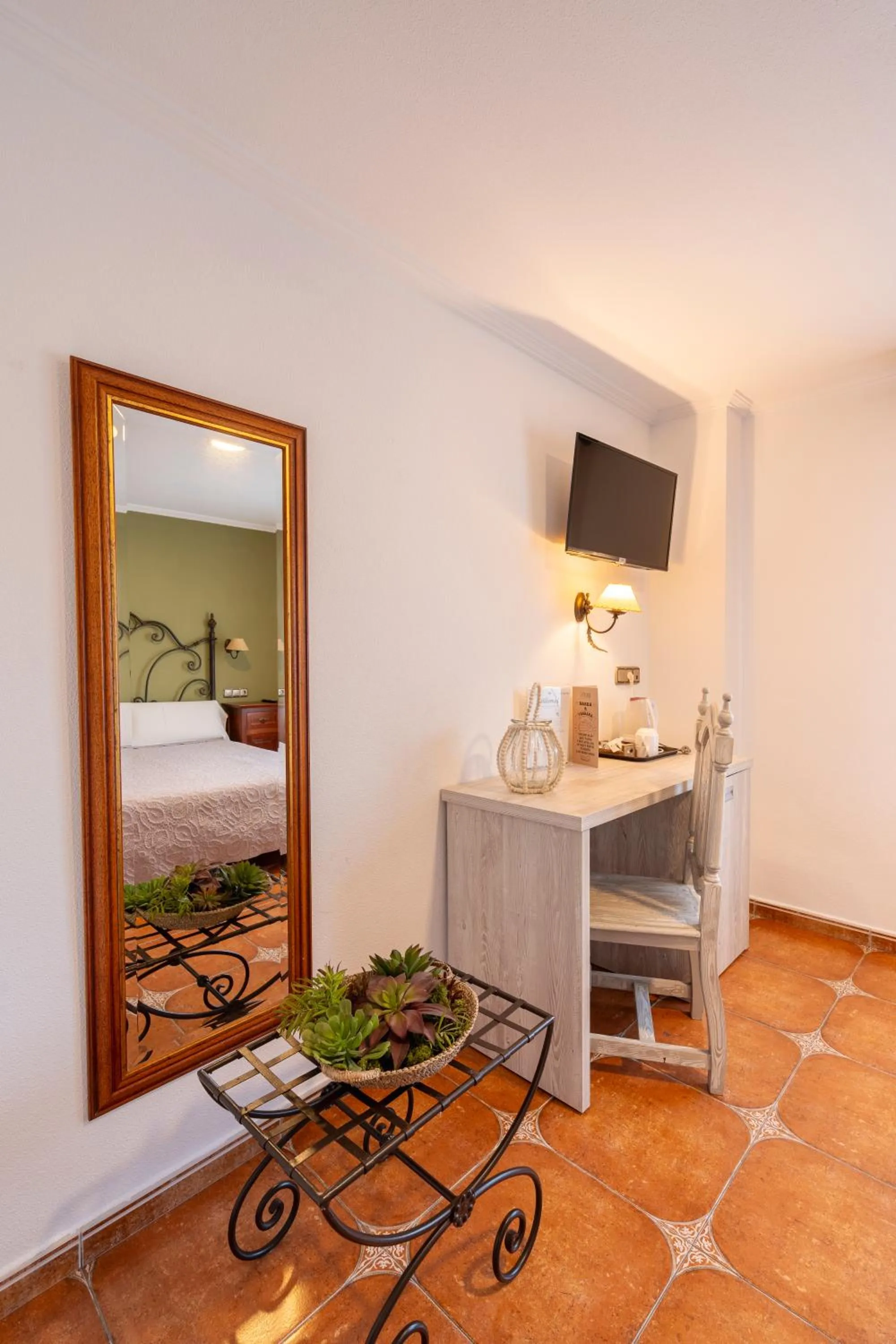 TV and multimedia, Bed in Hostal La Posada