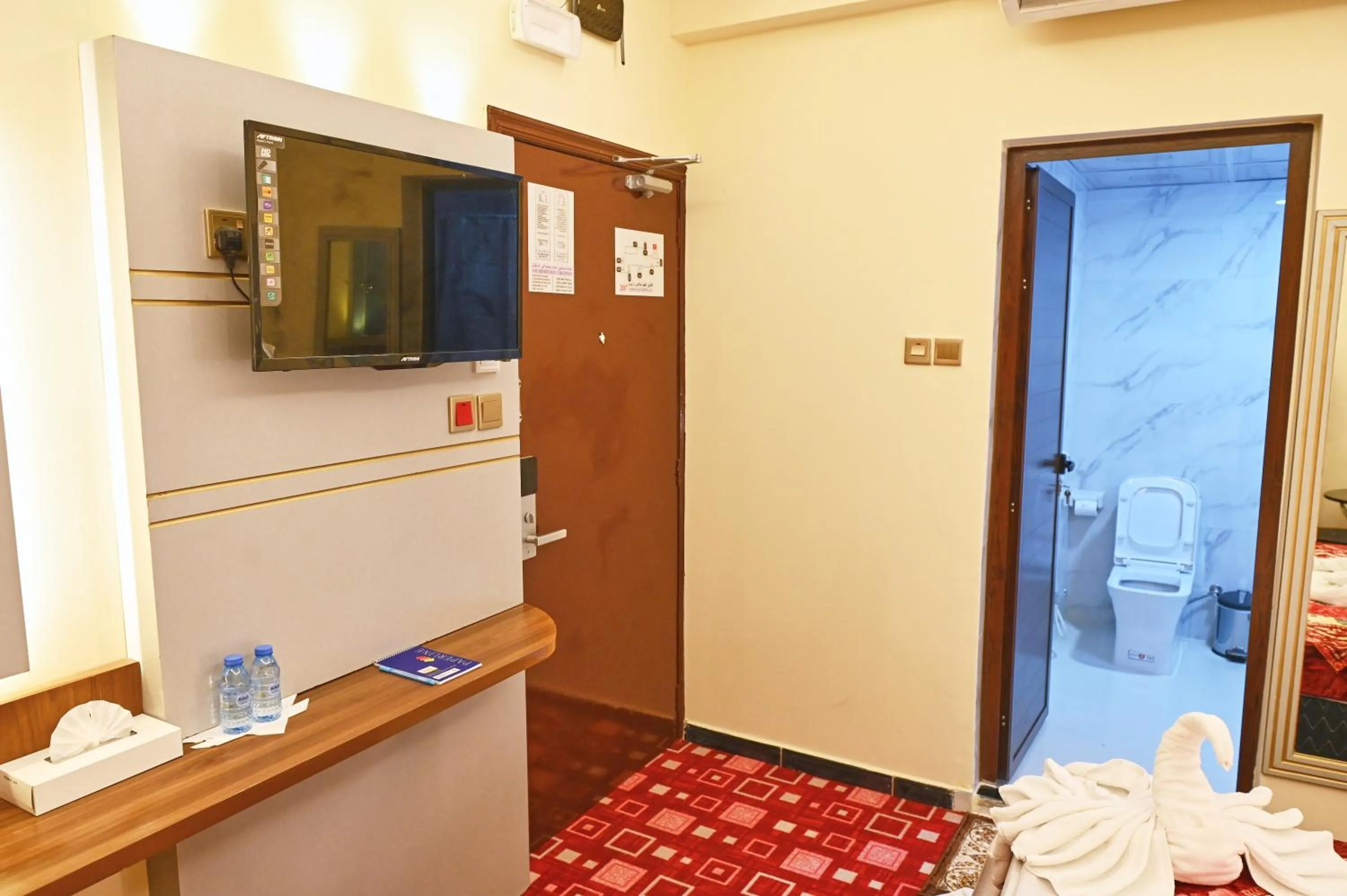 Bed in Tanha Palace Hotel